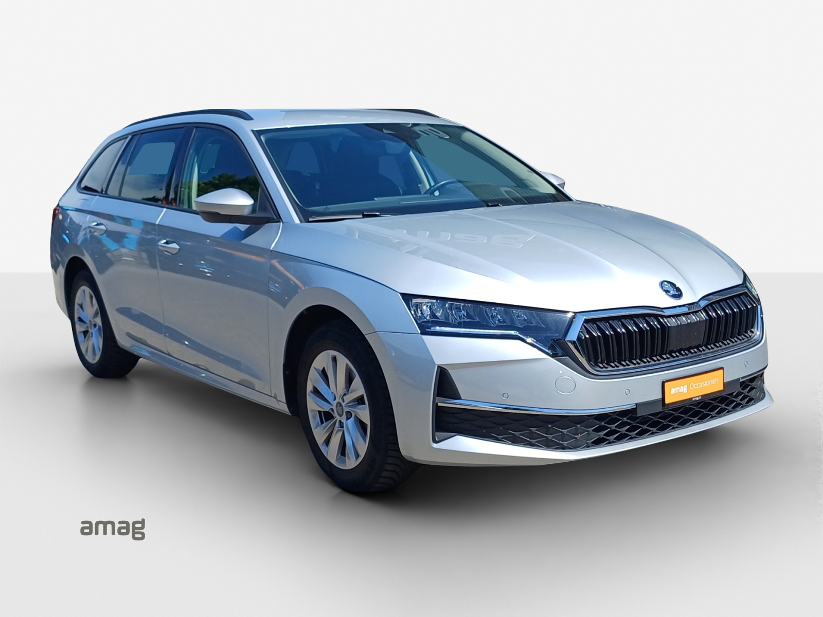 SKODA Octavia Combi 1.5 TSI mHEV DSG Dynamic-image-5
