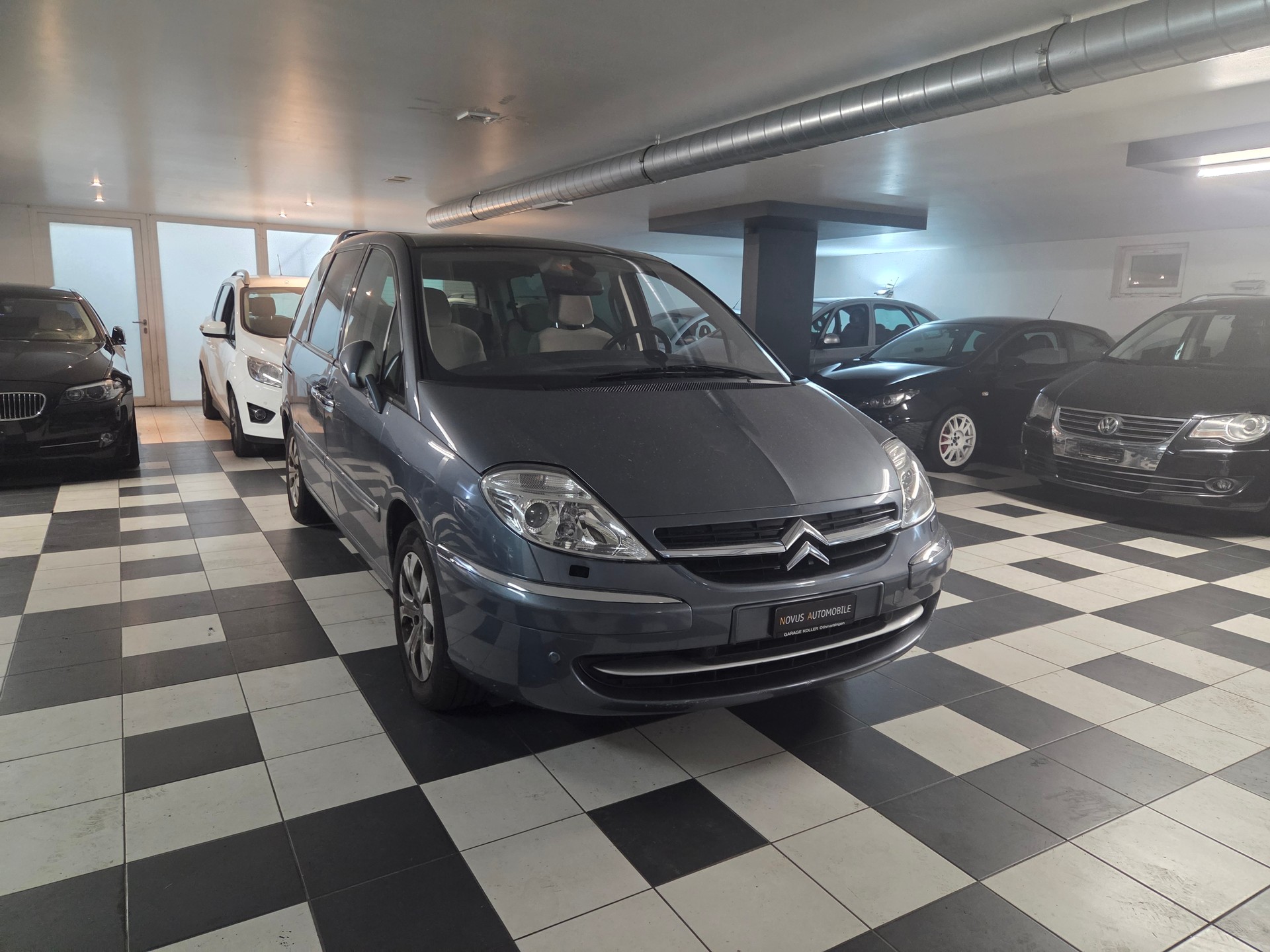 CITROEN C8 2.2 16V HDi Exclusive Automatic-image-6