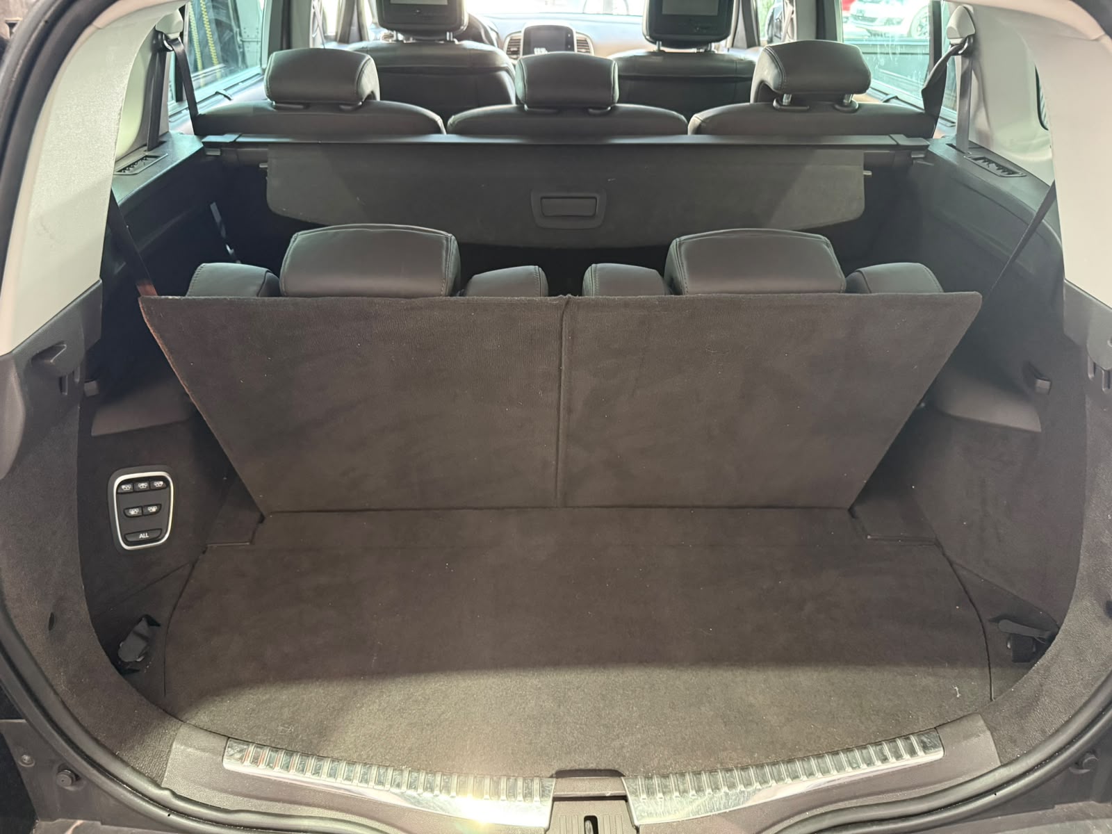 RENAULT Espace 1.6 dCi Swiss Edition EDC-image-11