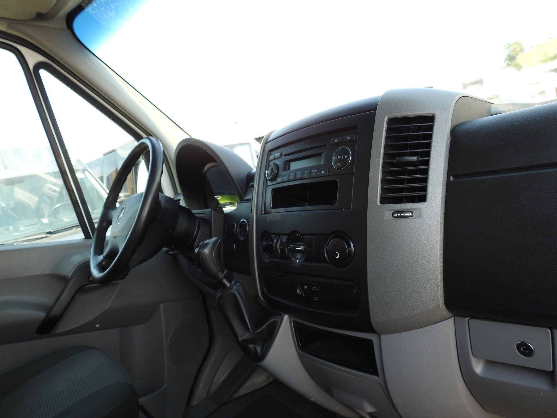 MERCEDES-BENZ Sprinter 213 CDI Standard-image-13