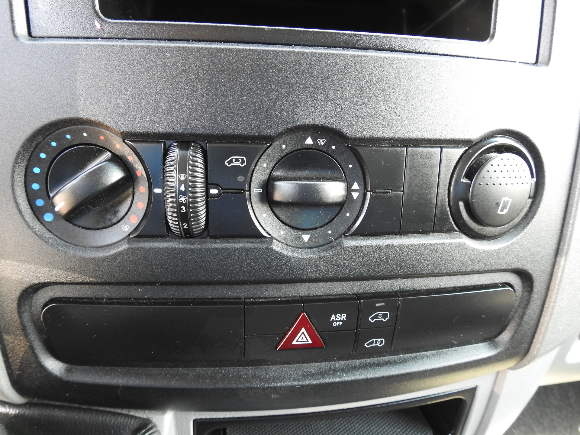 MERCEDES-BENZ Sprinter 213 CDI Standard-image-20