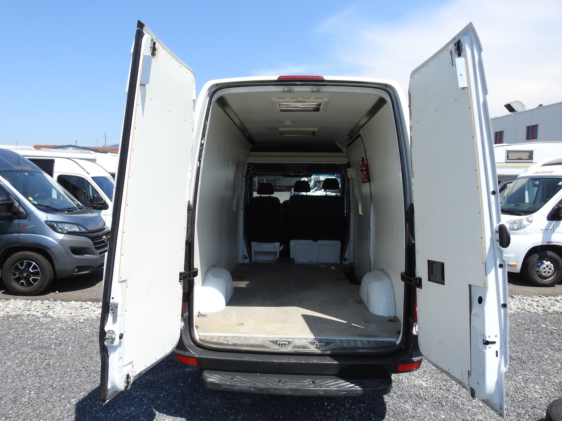 MERCEDES-BENZ Sprinter 213 CDI Standard-image-25