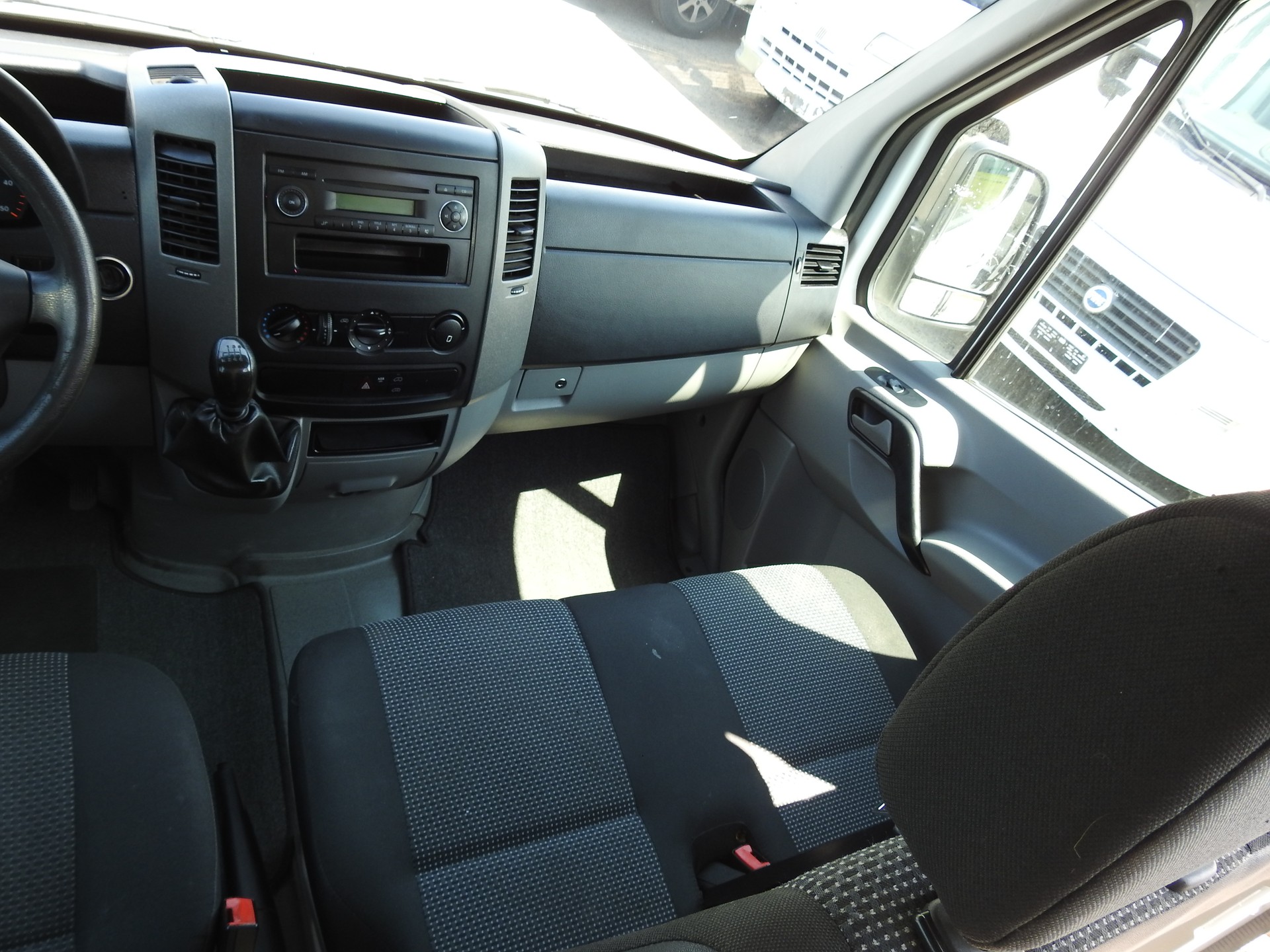 MERCEDES-BENZ Sprinter 213 CDI Standard-image-18