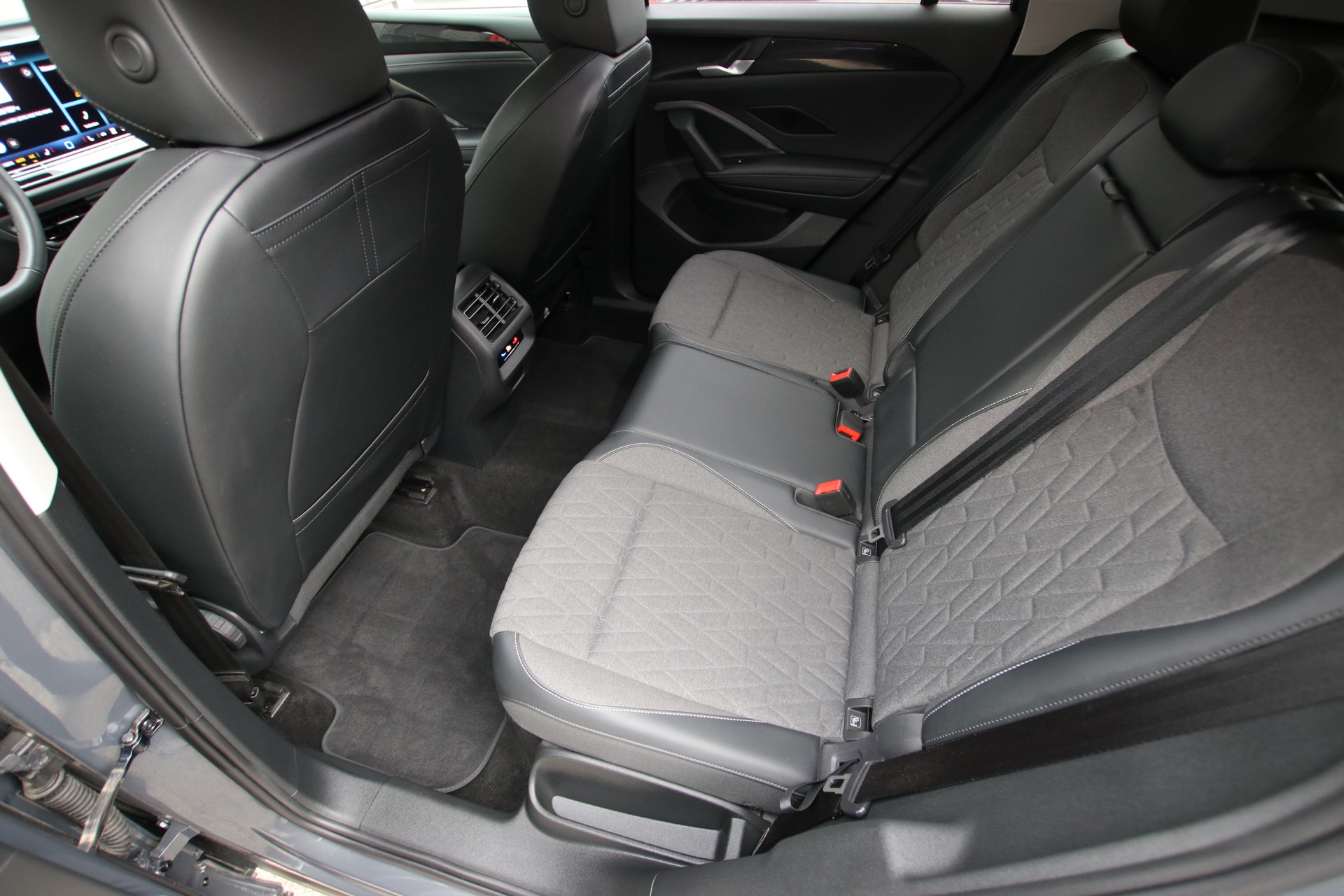 VW Tiguan 1.5 TSI evo2 mHEV Life DSG *Werksgarantie bis 12.2029*-image-13
