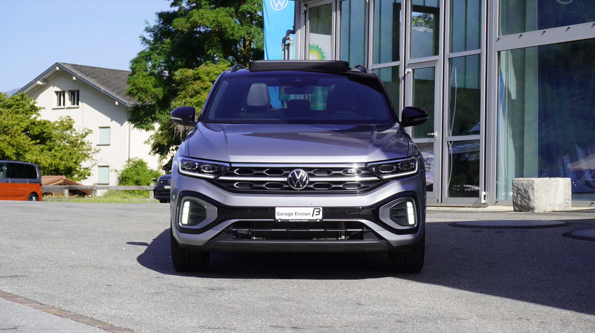 VW T-Roc 2.0 TSI R-Line DSG 4Motion-image-12