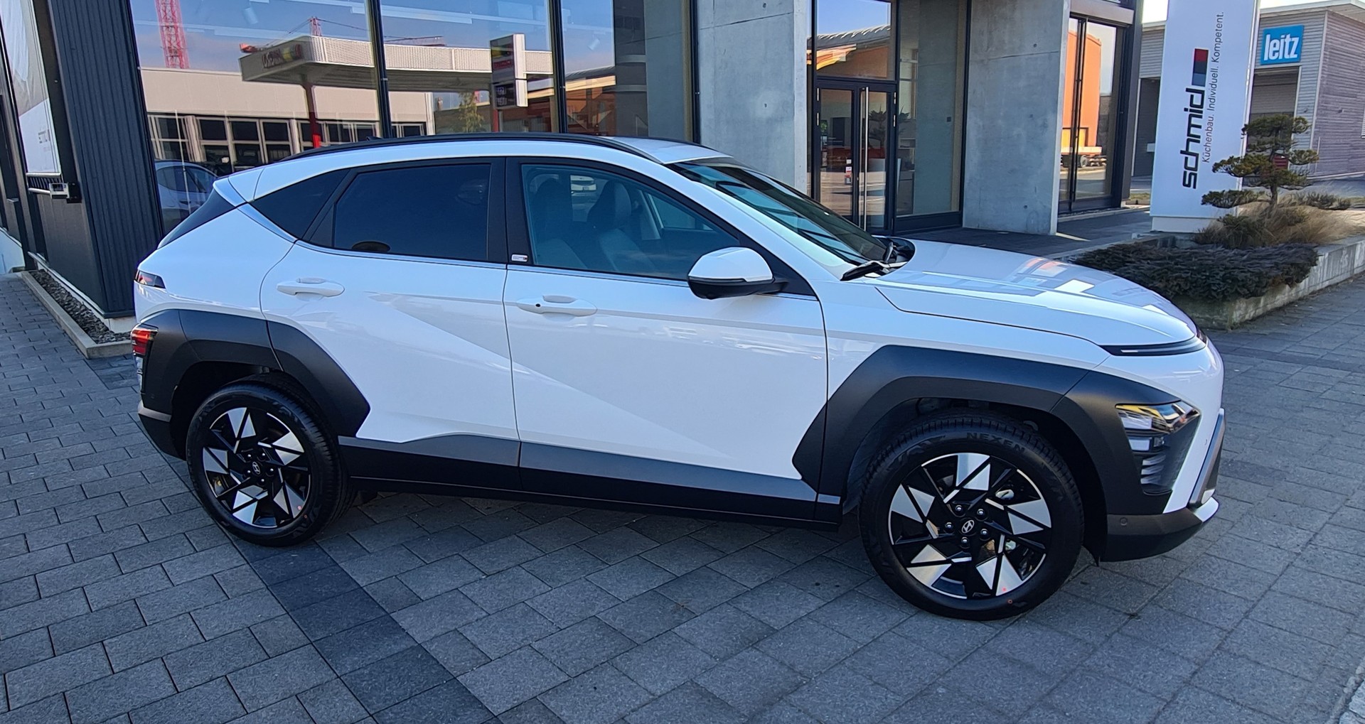 HYUNDAI Kona 1.6 GDi HEV Amplia DCT-image-2