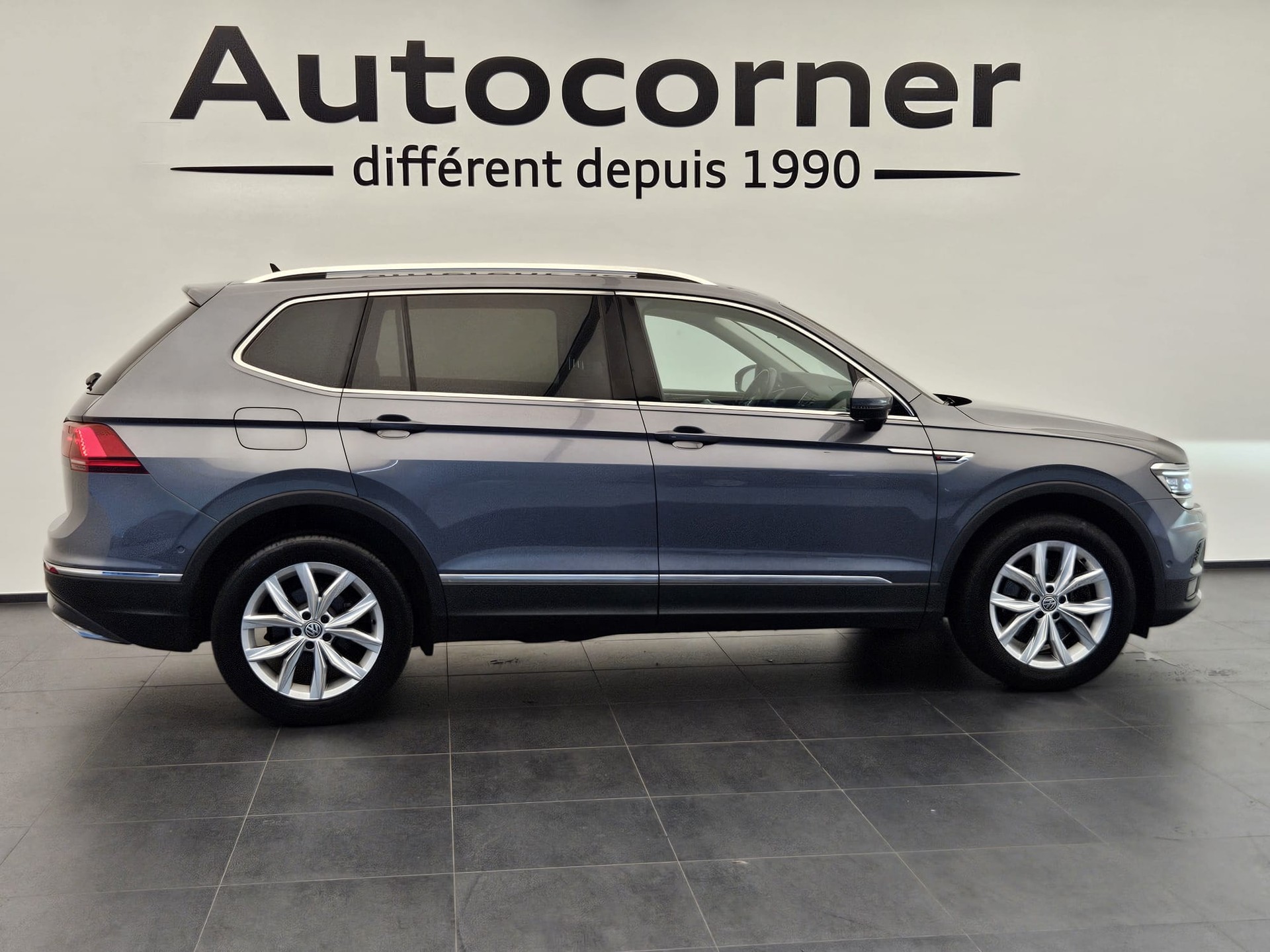 VW Tiguan Allspace 2.0TSI Highline 4Motion DSG-image-5