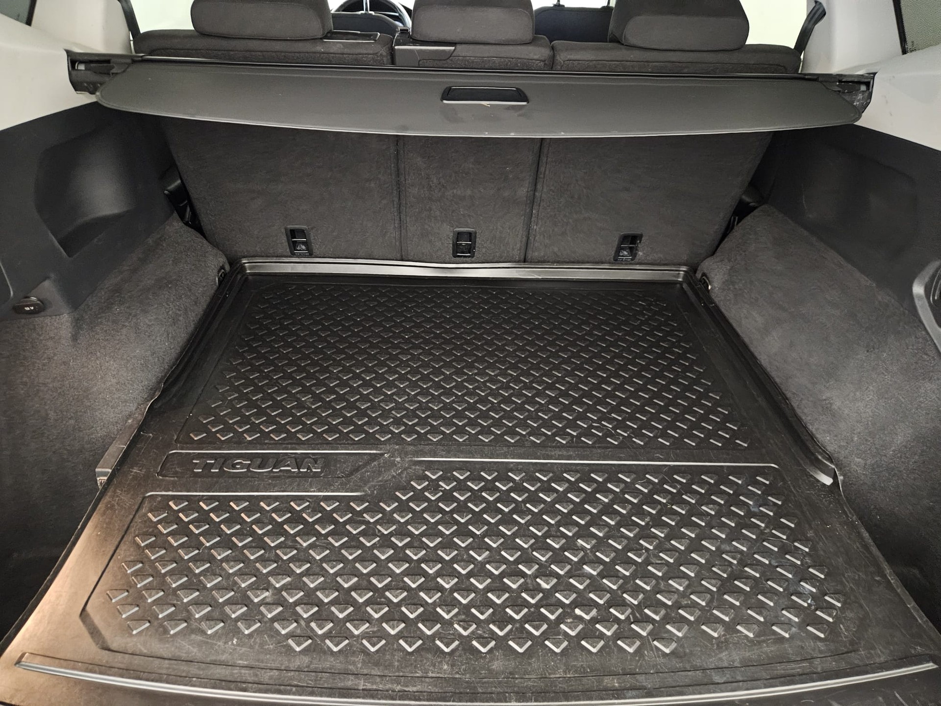 VW Tiguan Allspace 2.0TSI Highline 4Motion DSG-image-14