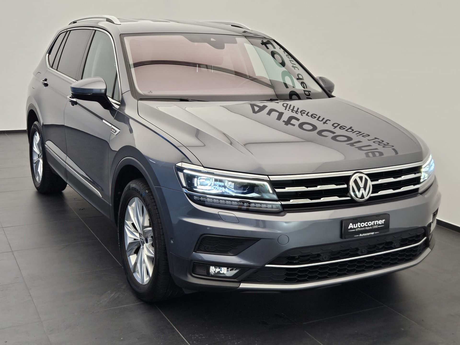 VW Tiguan Allspace 2.0TSI Highline 4Motion DSG-image-4