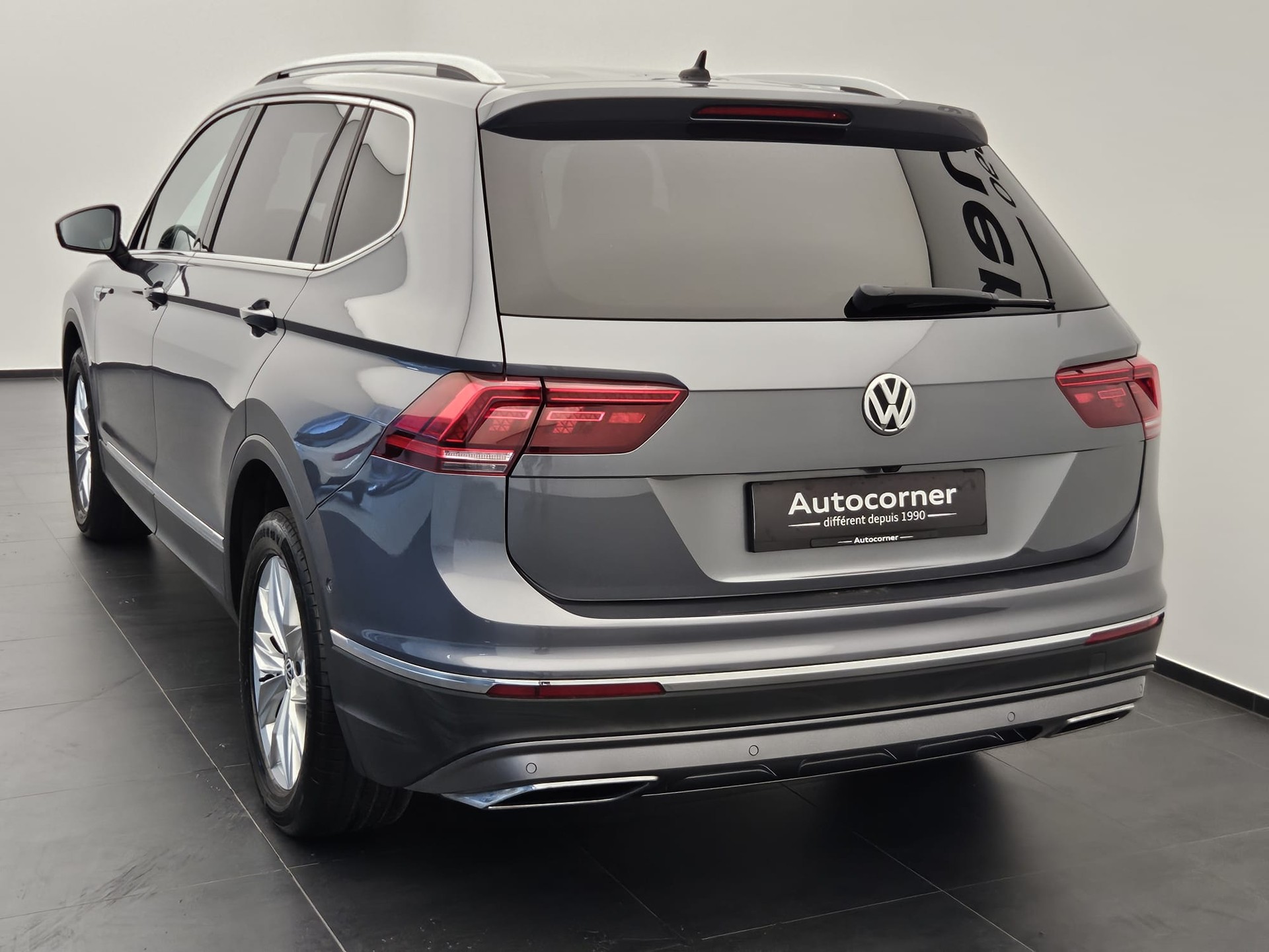 VW Tiguan Allspace 2.0TSI Highline 4Motion DSG-image-8