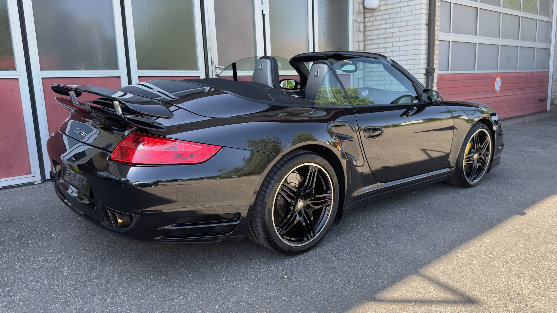 PORSCHE 911 Cabrio Turbo Tiptronic-image-1