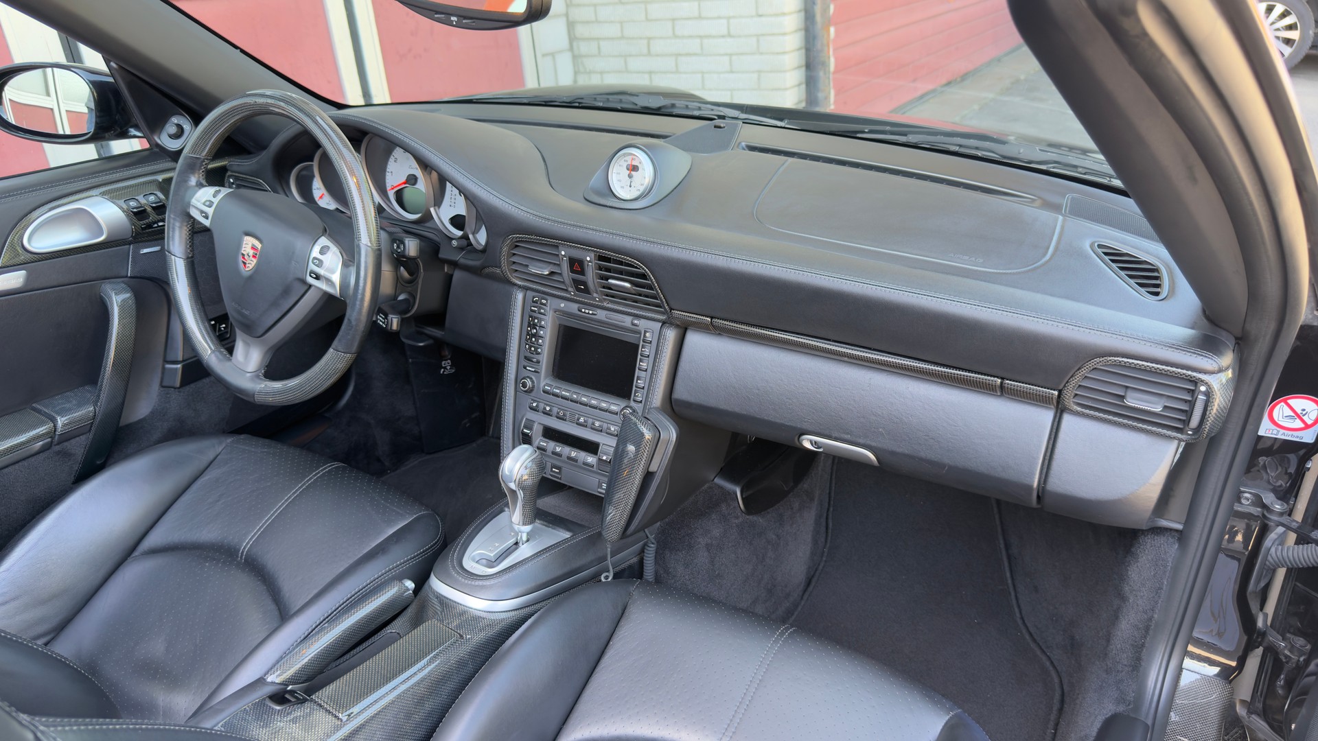 PORSCHE 911 Cabrio Turbo Tiptronic-image-9