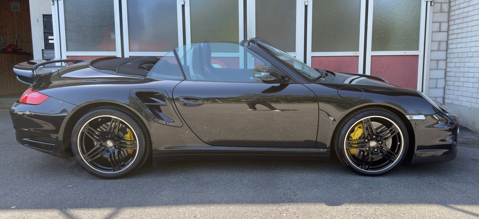 PORSCHE 911 Cabrio Turbo Tiptronic-image-5