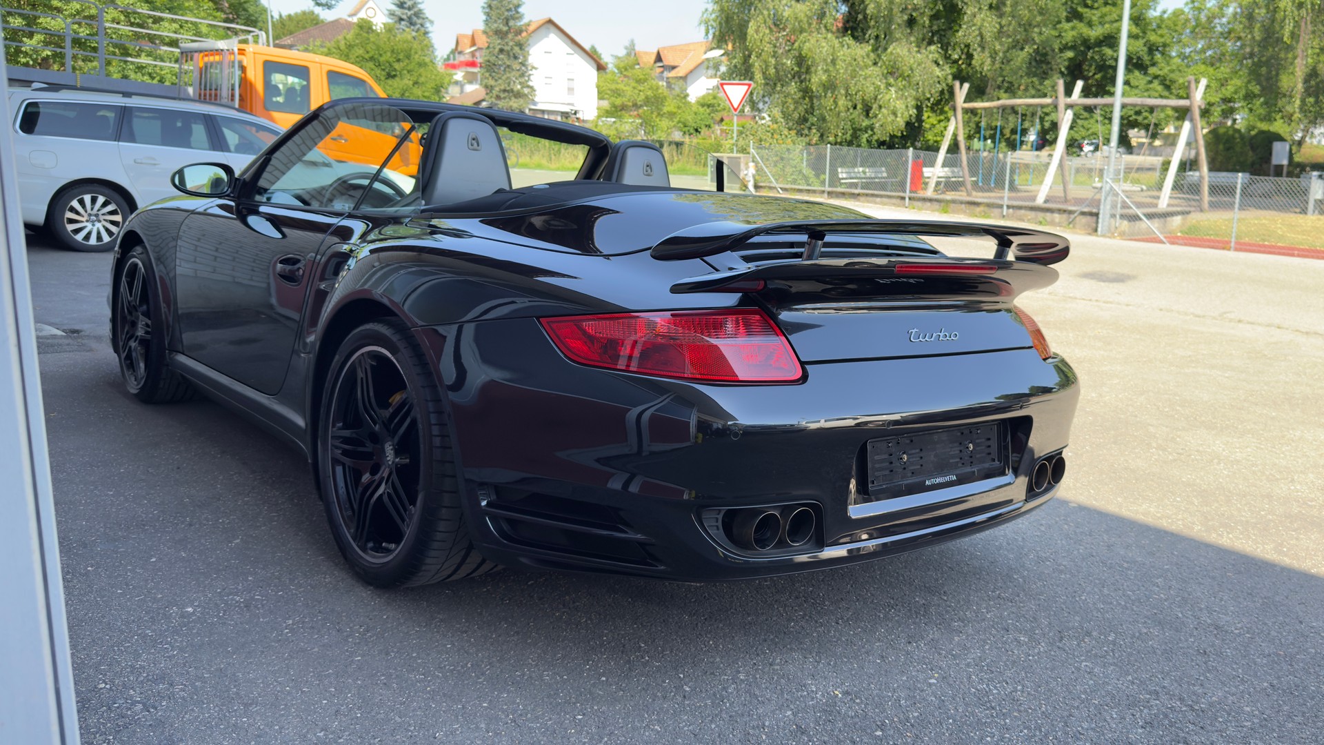 PORSCHE 911 Cabrio Turbo Tiptronic-image-2