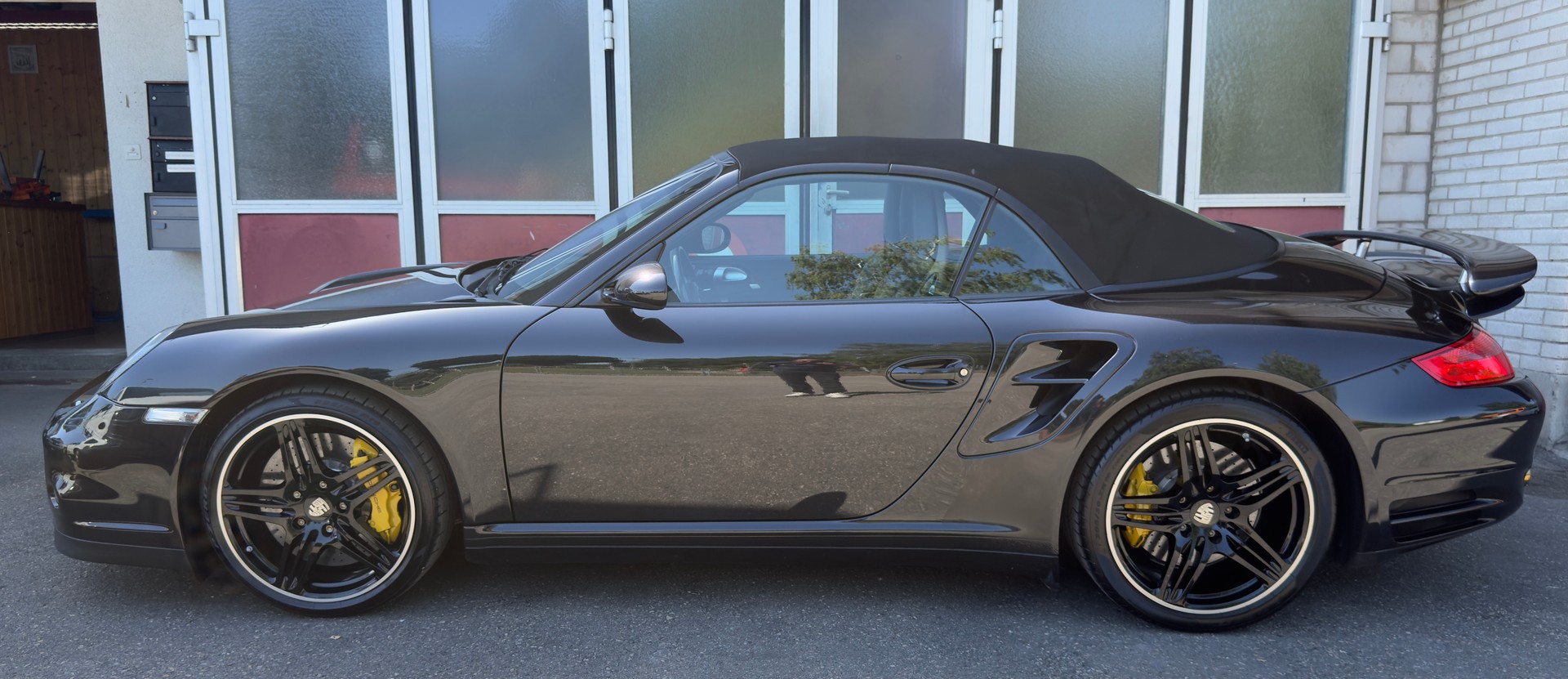 PORSCHE 911 Cabrio Turbo Tiptronic-image-1