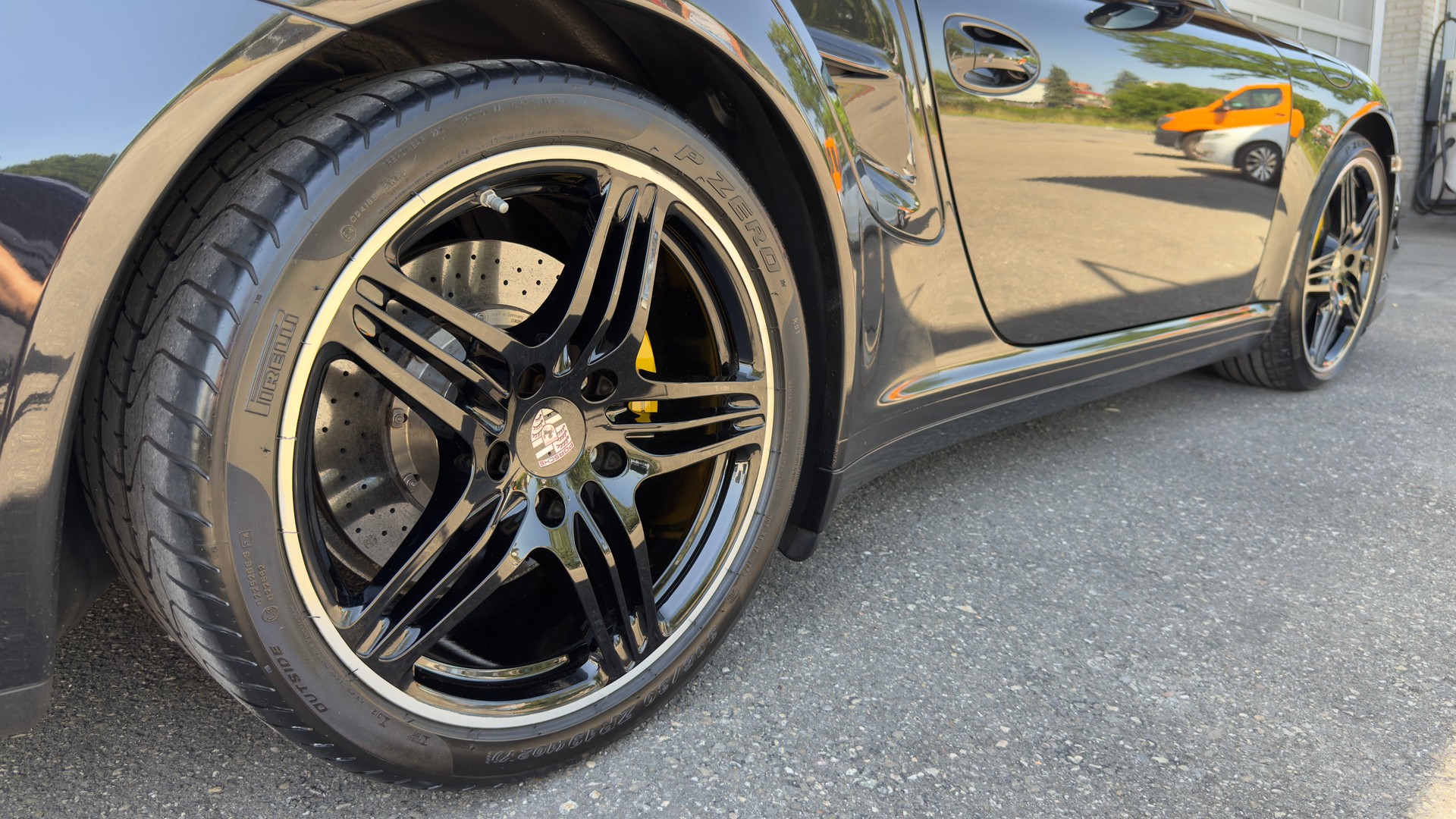 PORSCHE 911 Cabrio Turbo Tiptronic-image-6