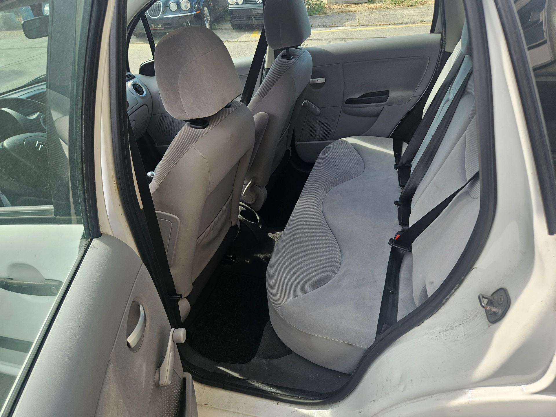 CITROEN C3 1.4i GNV (SX Pack)-image-8