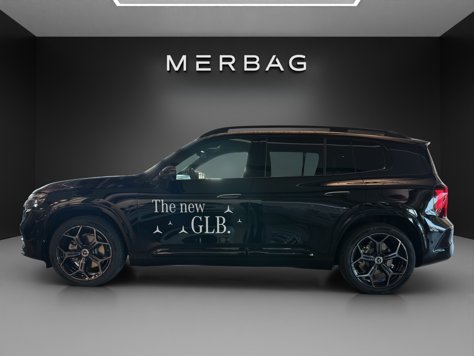 MERCEDES-BENZ GLB 220 4Matic 8G-Tronic-image-2