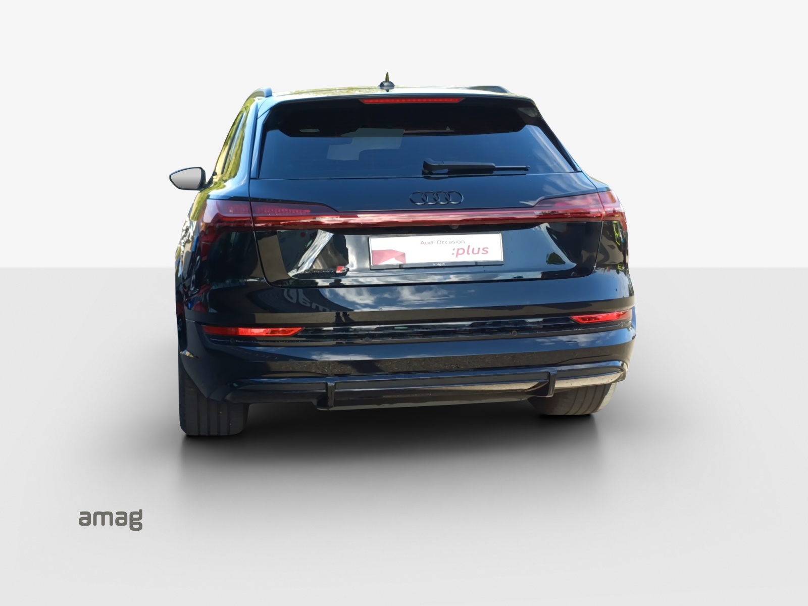 AUDI e-tron S quattro-image-3