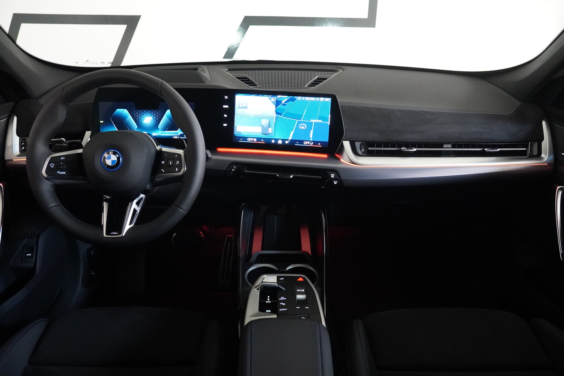 BMW X1 xDrive 30e M Sport-image-17