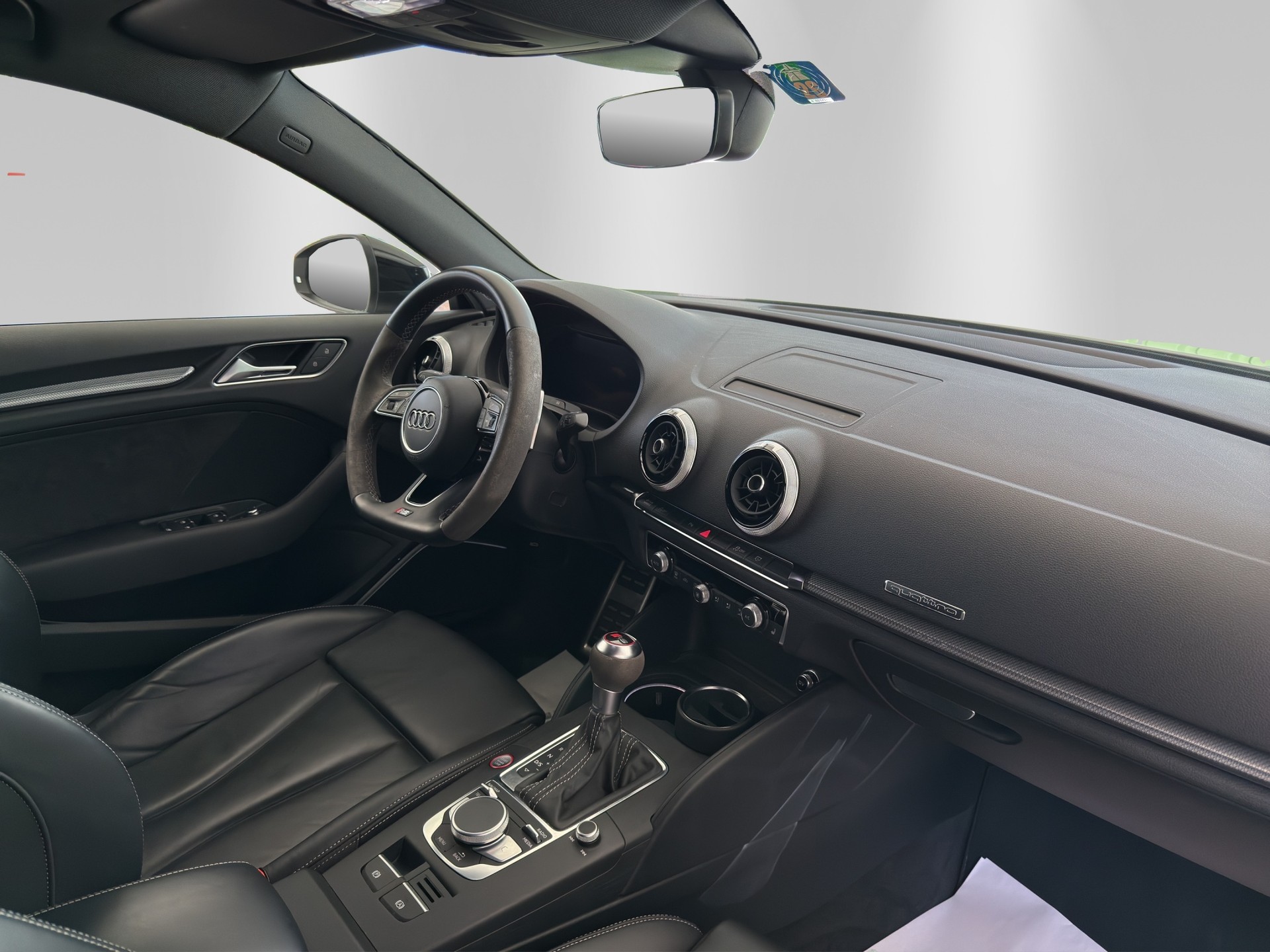 AUDI RS3 Sportback 2.5 TSI quattro S-tronic-image-11