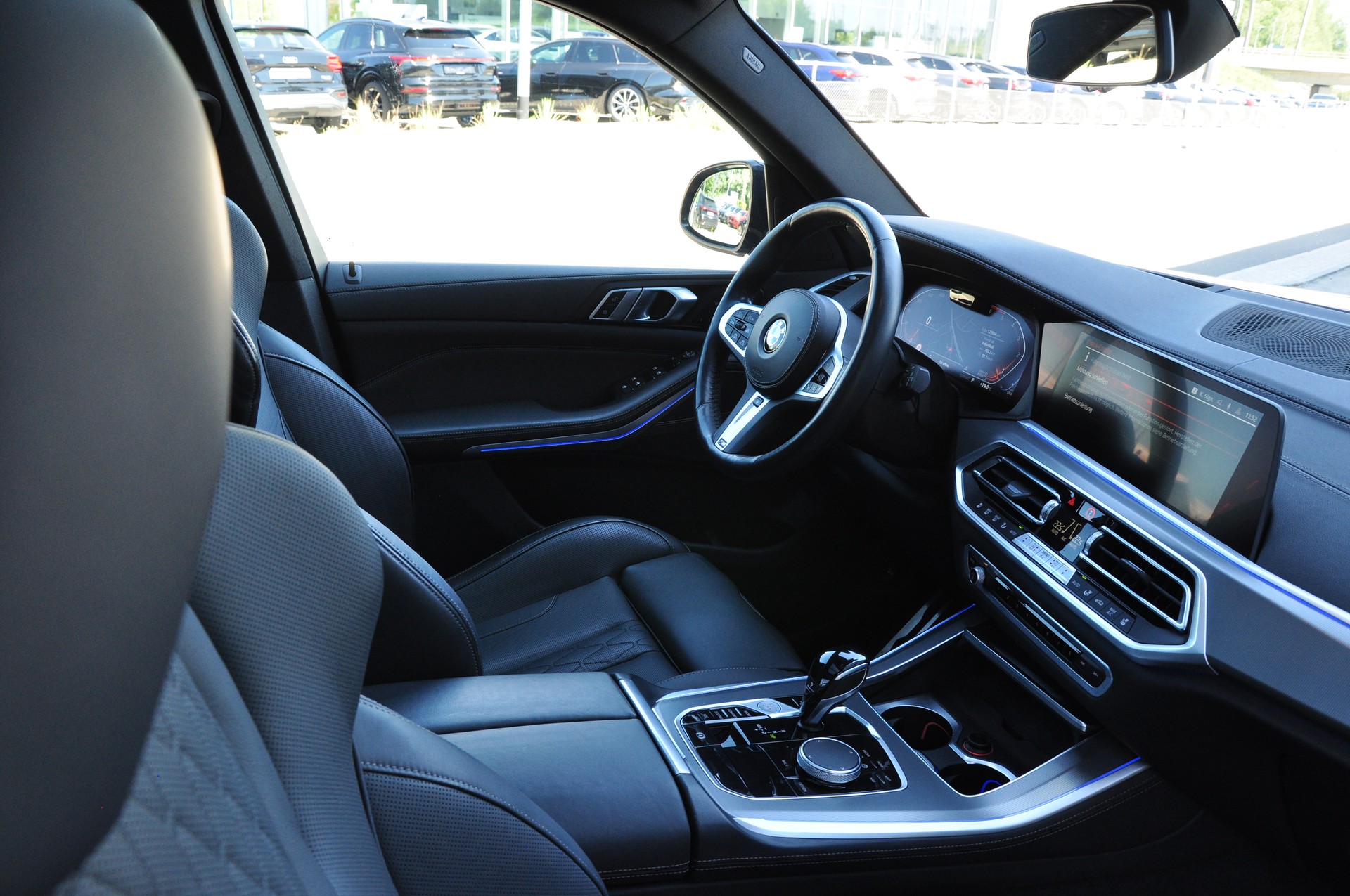BMW X5 xDrive 48V 30d M Sport Steptronic-image-11