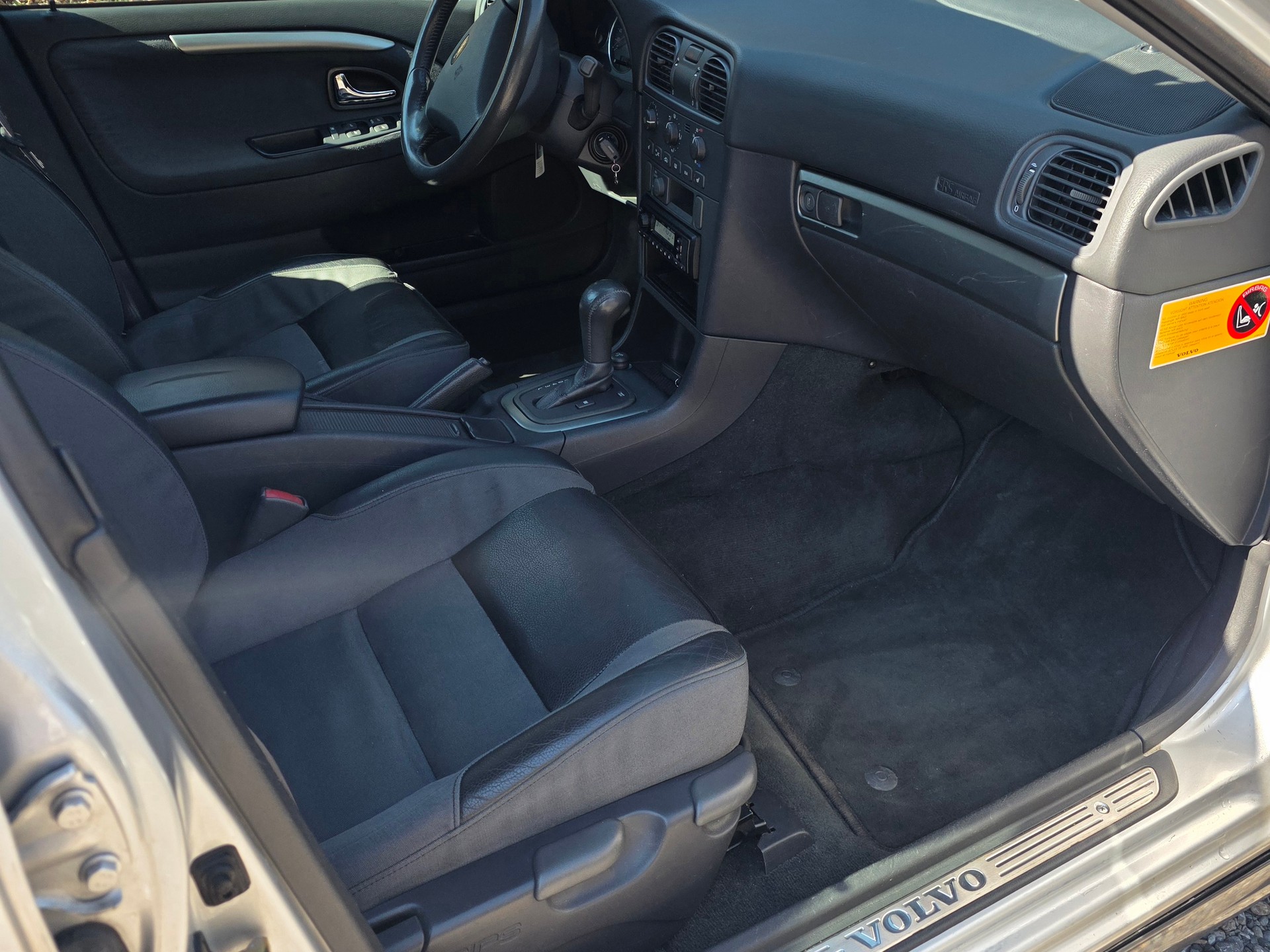 VOLVO V40 2.0T Sport Edition Automat-image-8