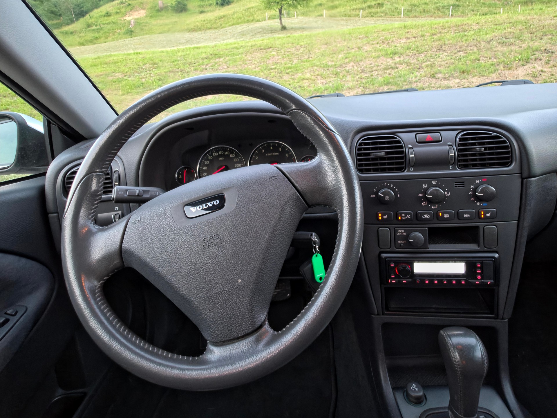 VOLVO V40 2.0T Sport Edition Automat-image-7