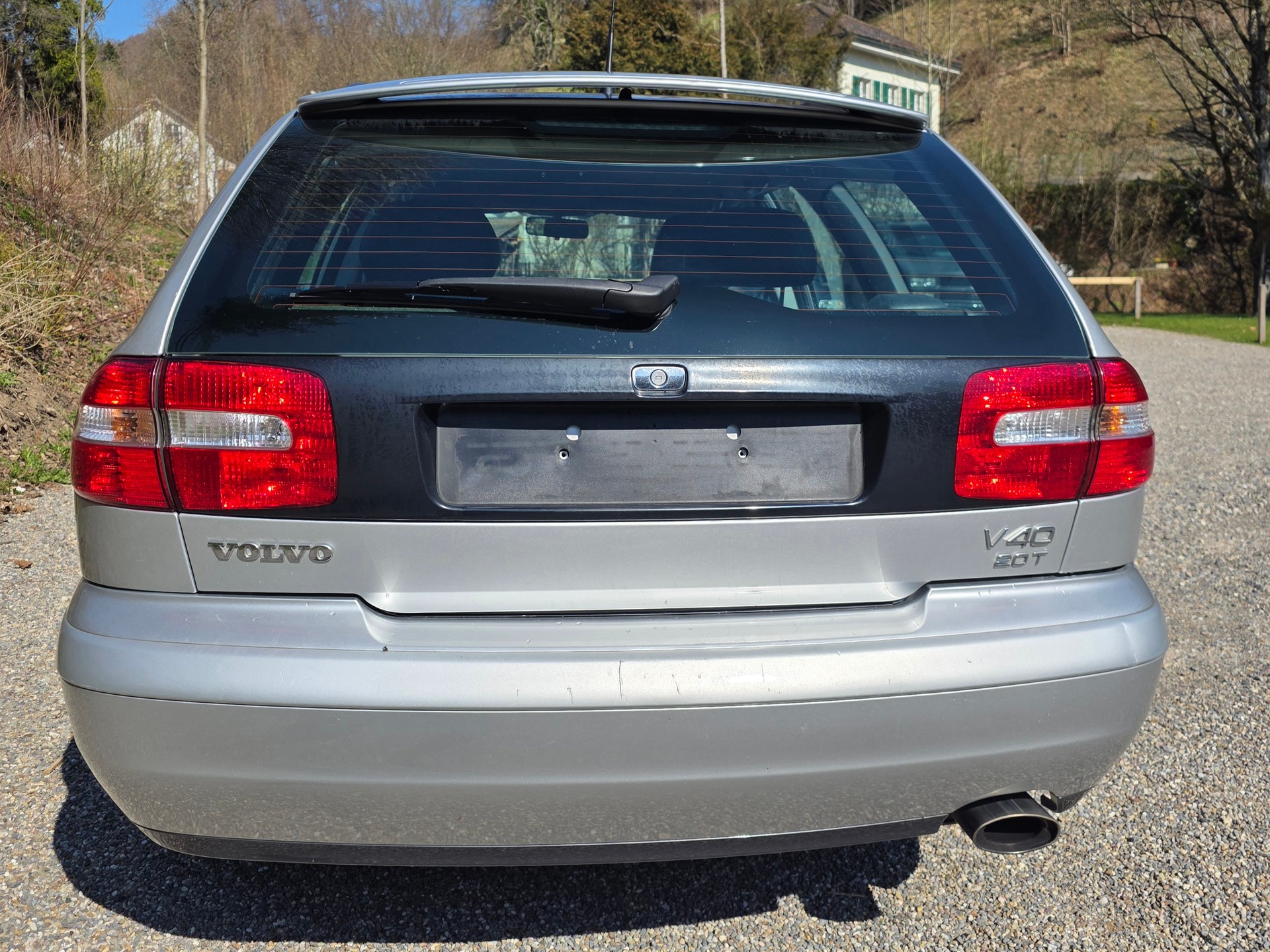 VOLVO V40 2.0T Sport Edition Automat-image-2