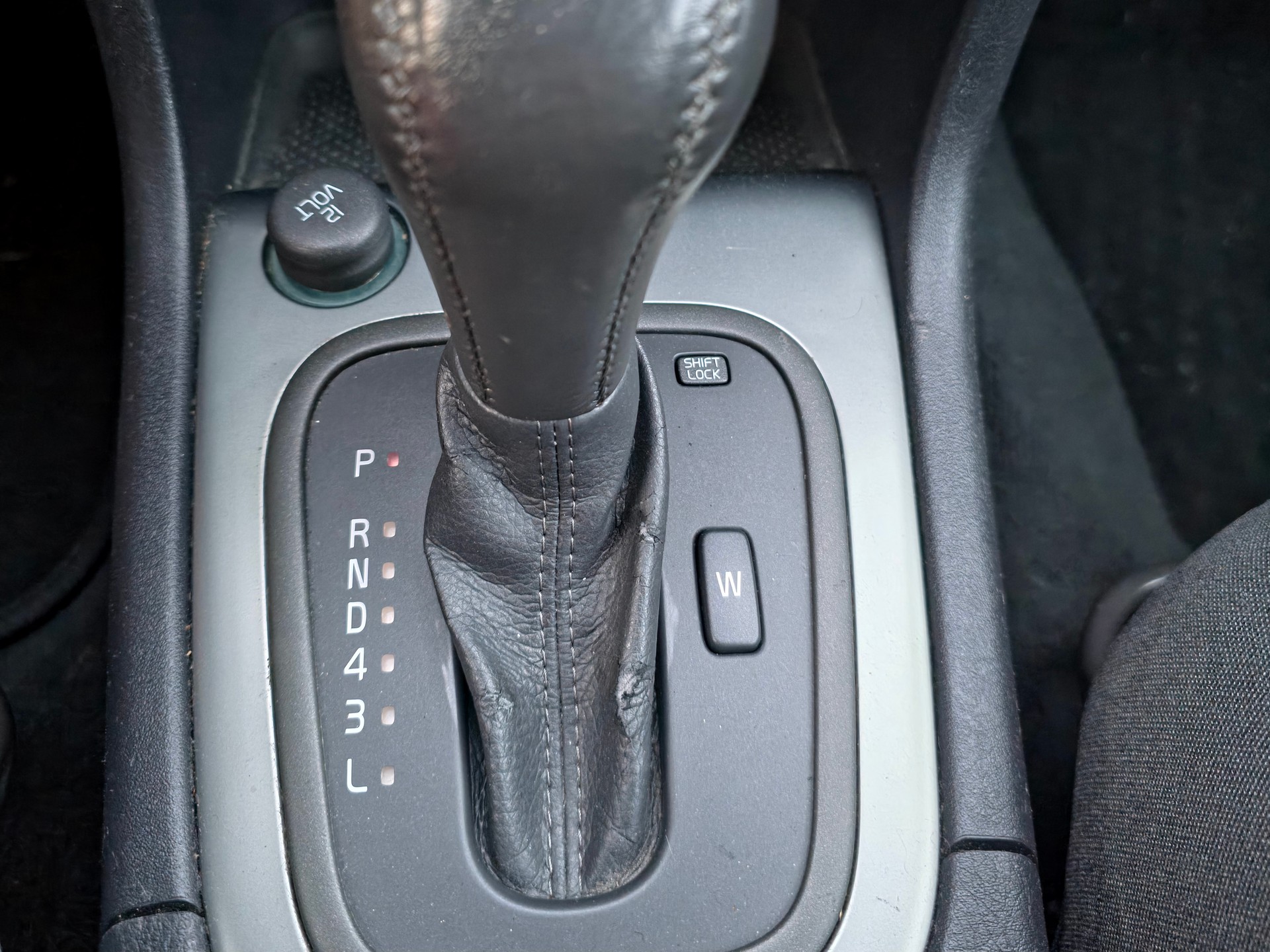 VOLVO V40 2.0T Sport Edition Automat-image-6