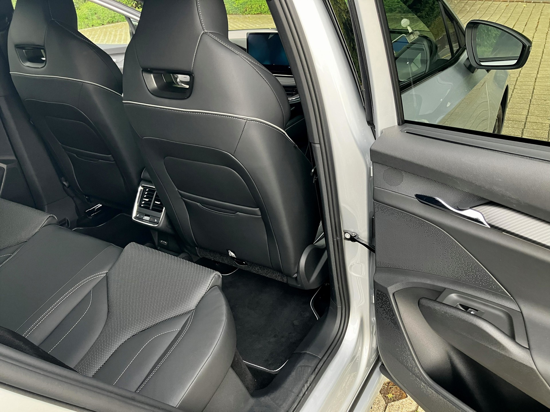 SKODA RS 4x4-image-4