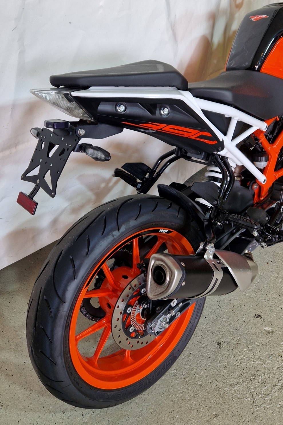 KTM 390 Duke ABS-image-9