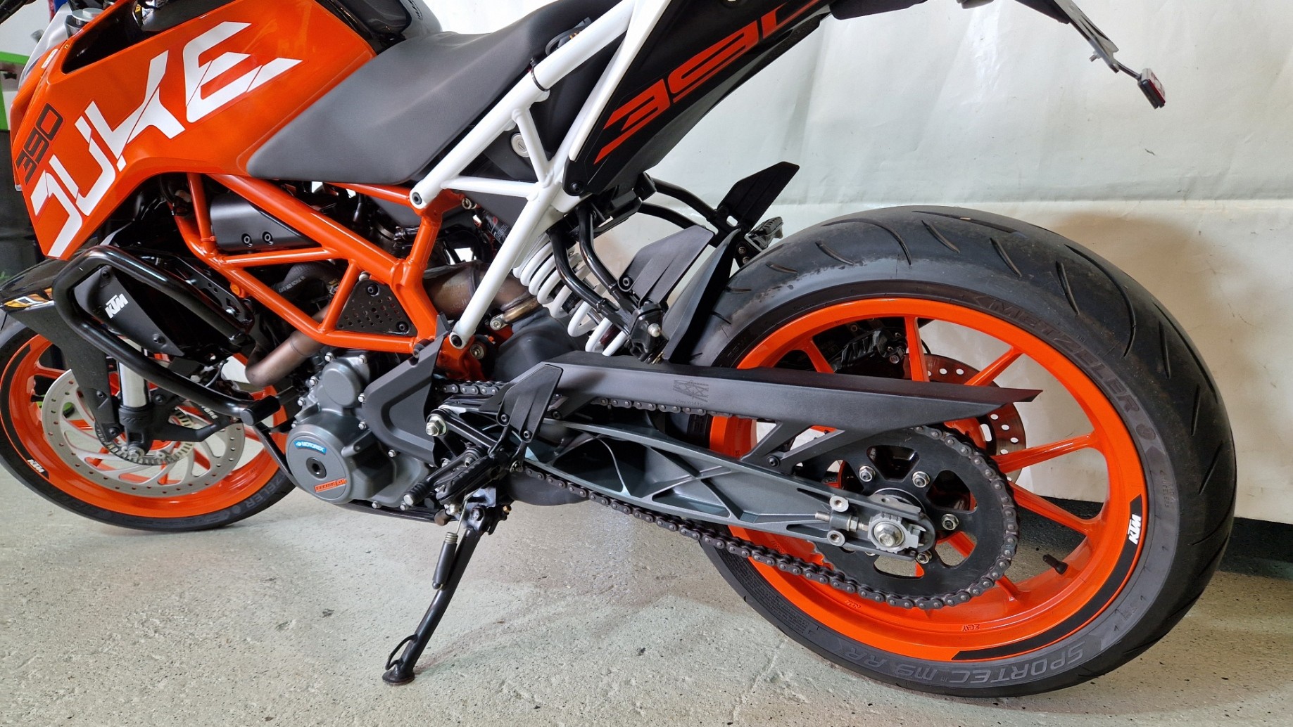 KTM 390 Duke ABS-image-4
