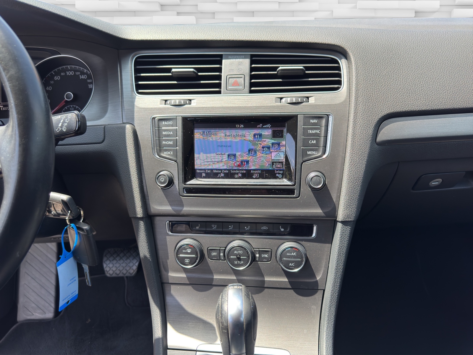 VW Golf 1.4 TSI Comfortline DSG-image-12