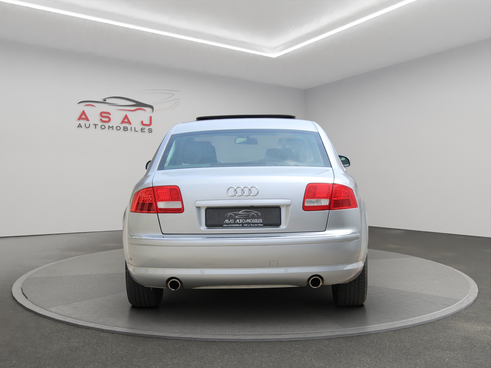 AUDI A8 3.7 V8 quattro tiptronic-image-4