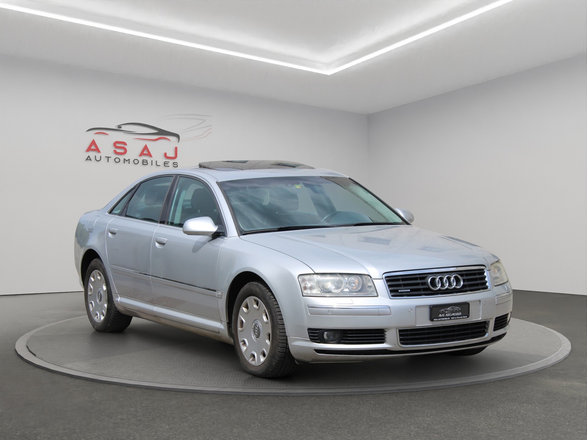 AUDI A8 3.7 V8 quattro tiptronic-image-2