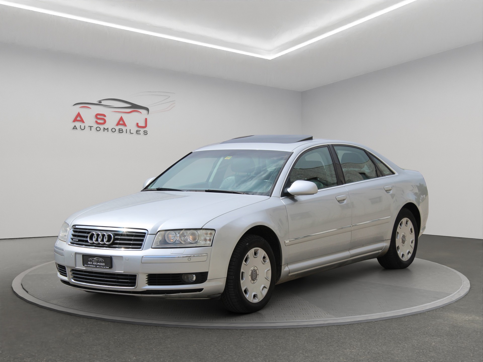 AUDI A8 3.7 V8 quattro tiptronic-image-0