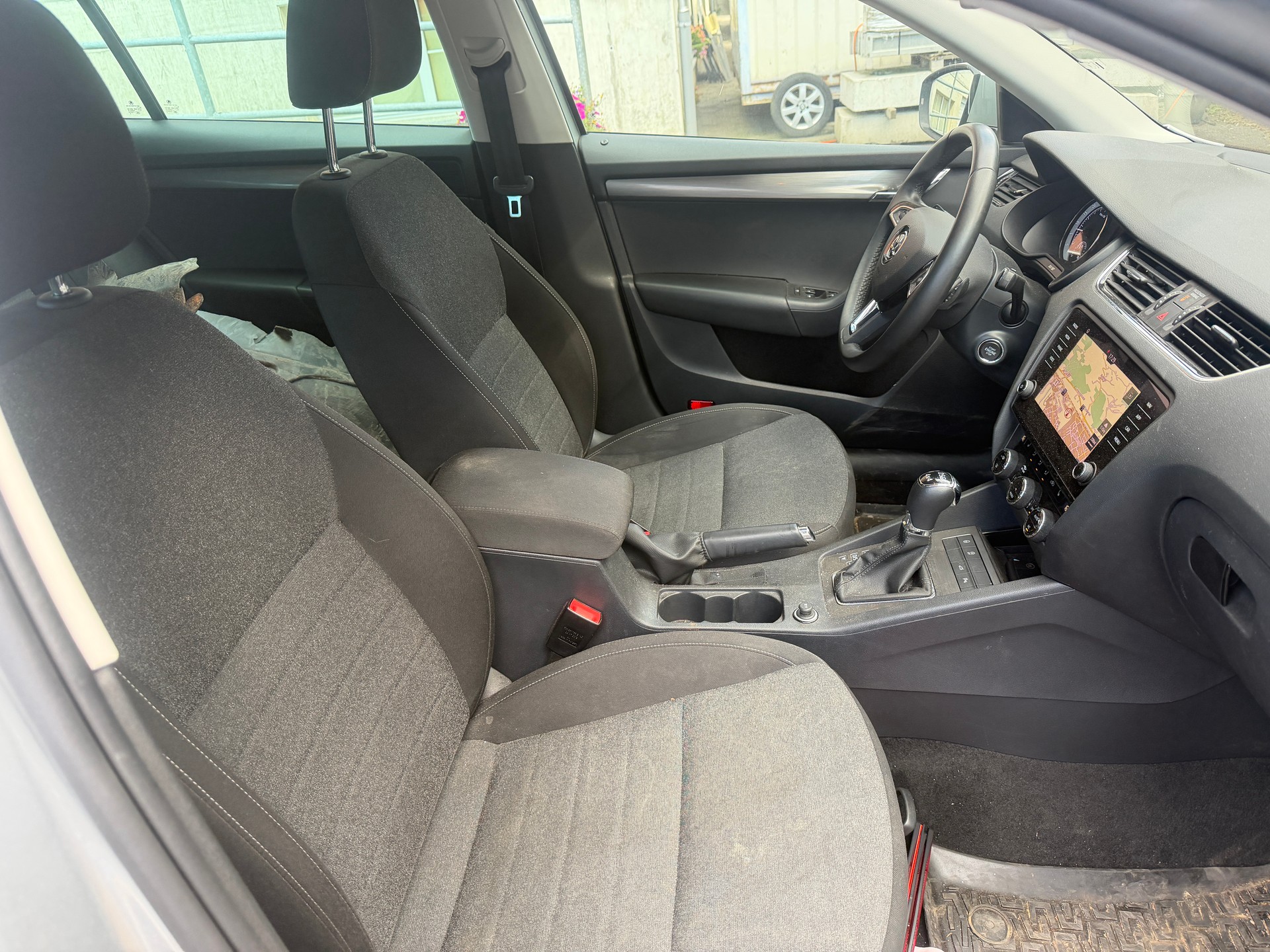 SKODA Octavia Combi 2.0 TDI Soleil 4x4 DSG-image-7
