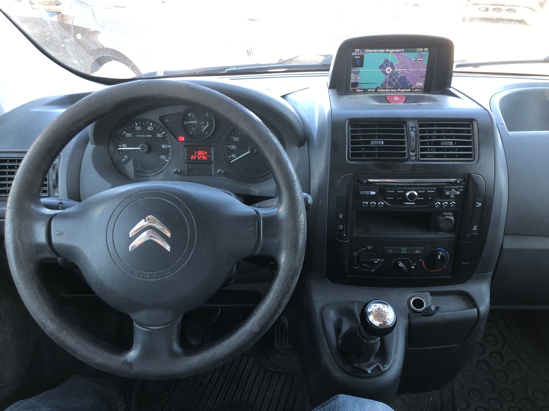 CITROEN Jumpy 2.0 HDi 12 L1H1-image-9