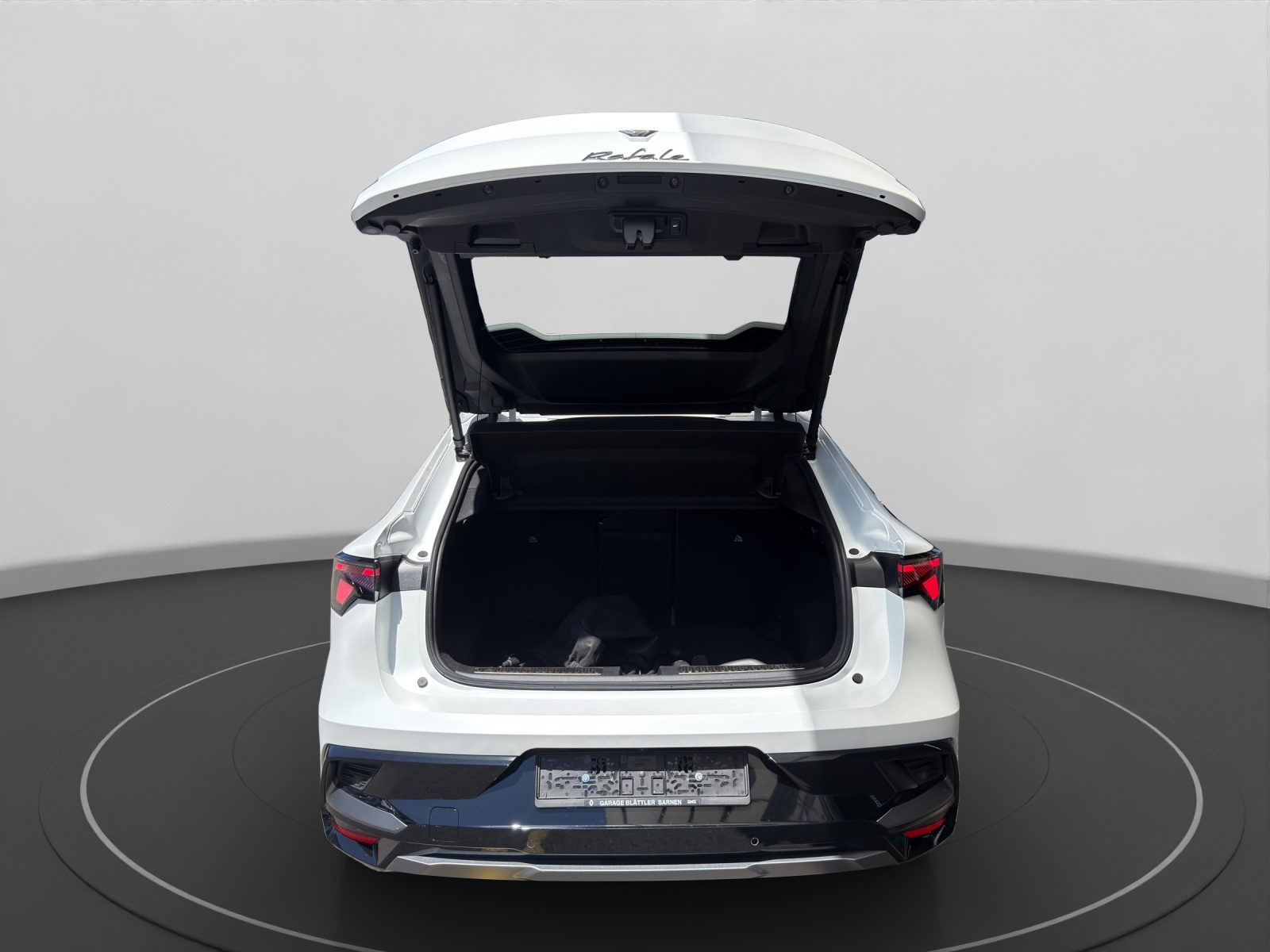 RENAULT Rafale 1.2 E-Tech Plug-in Atelier Alpine-image-11
