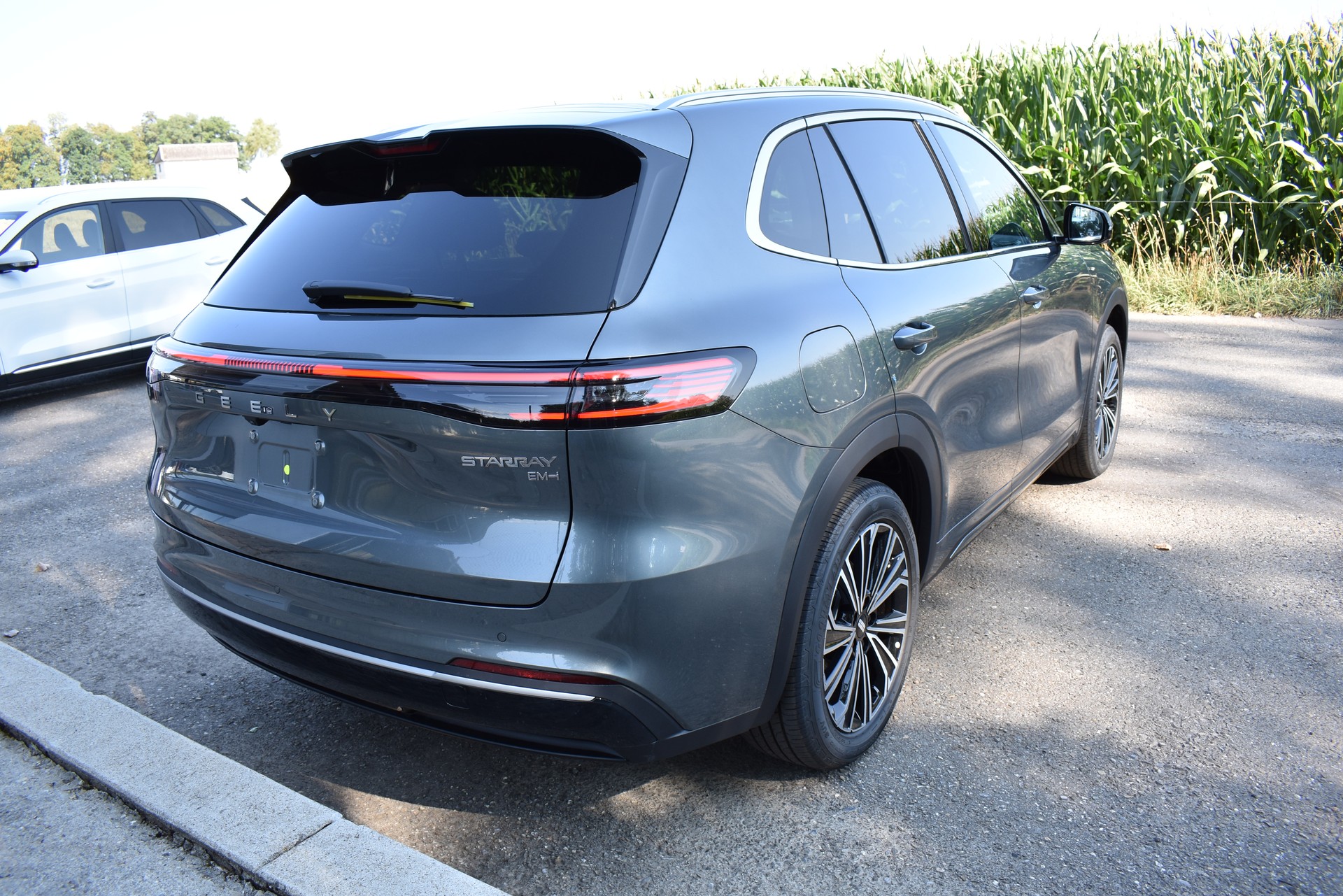 GEELY Starray EM-i Max+ PHEV-image-6