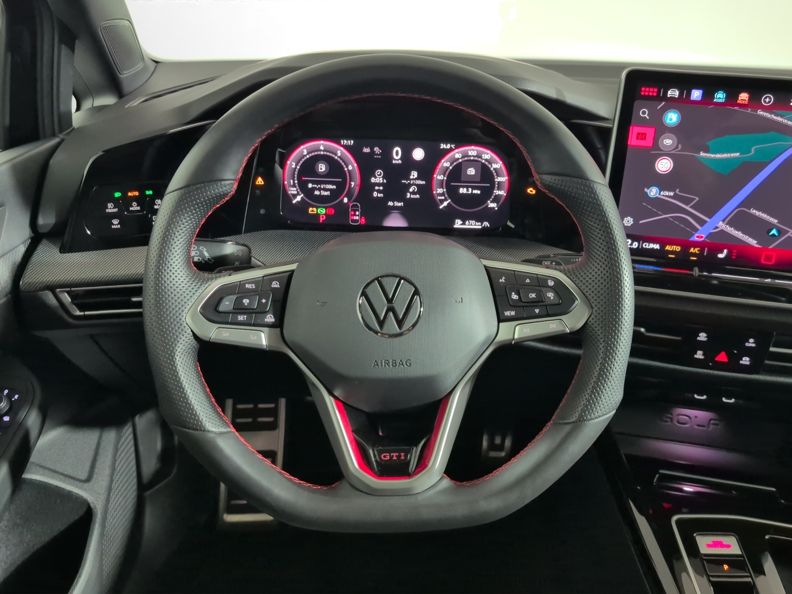 VW Golf 2.0 TSI GTI DSG-image-11
