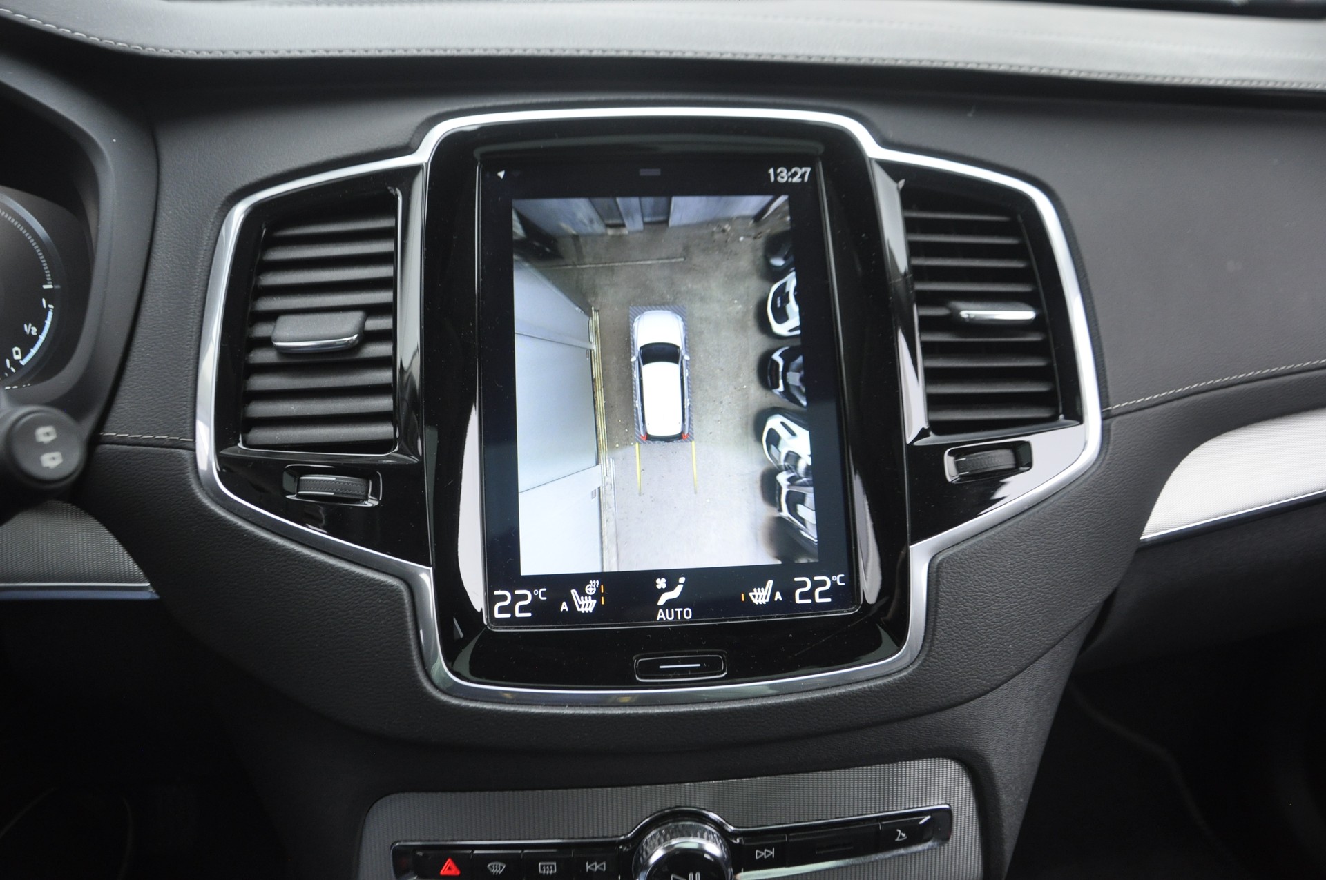 VOLVO XC90 T8 AWD Inscription Geartronic 7 Plätze I Anhängerkupplung-image-9