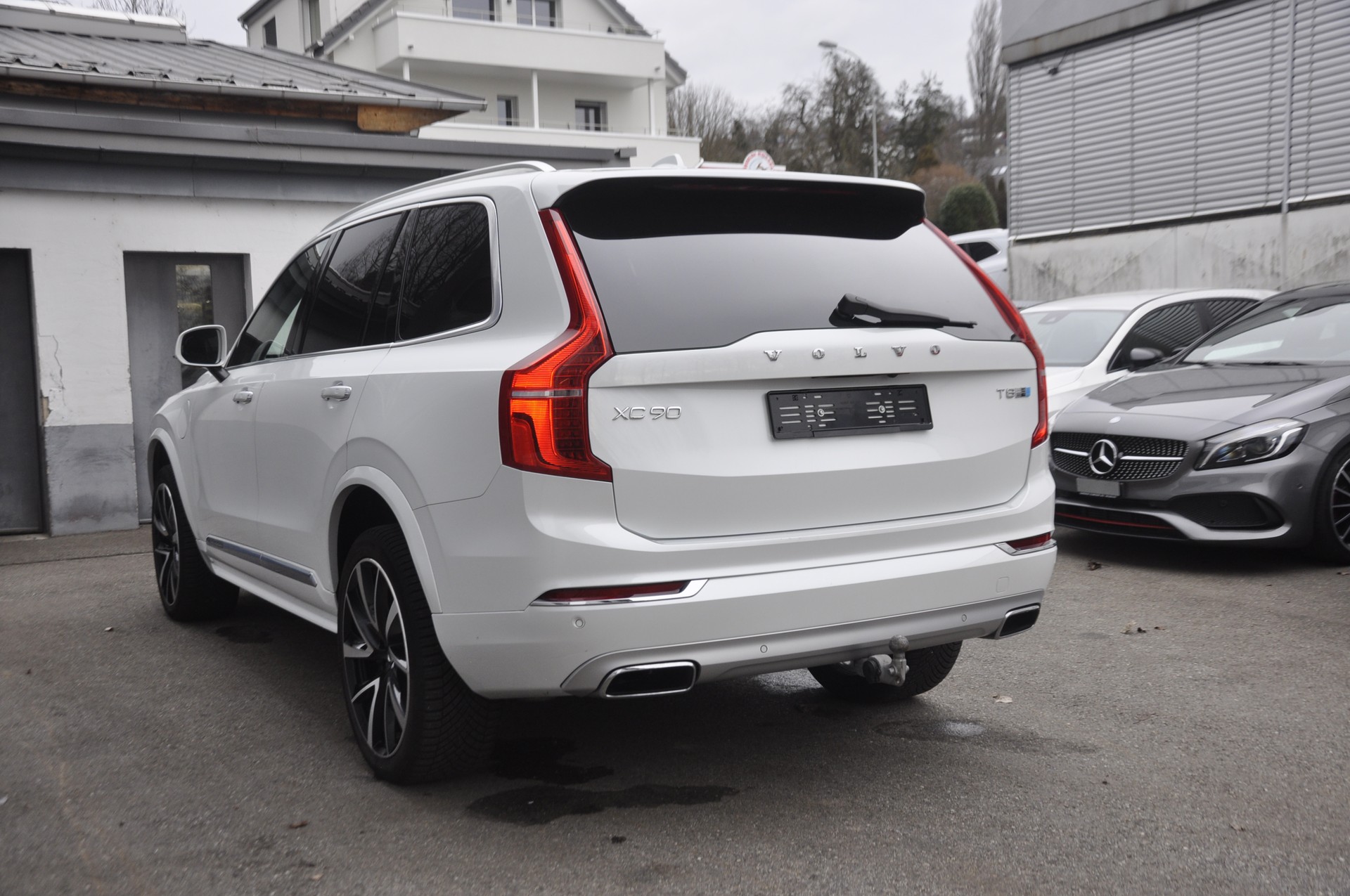 VOLVO XC90 T8 AWD Inscription Geartronic 7 Plätze I Anhängerkupplung-image-14