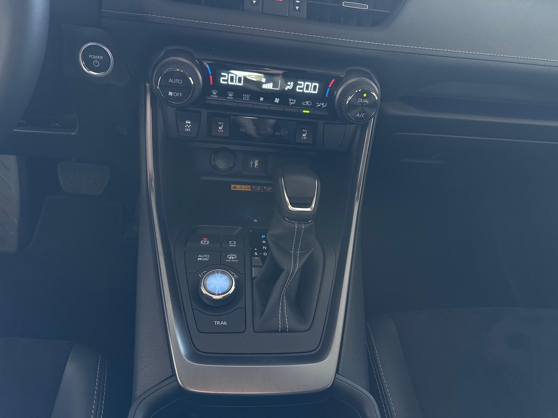 TOYOTA RAV4 2.5 Plug-In-Hybrid GR Sport-image-15