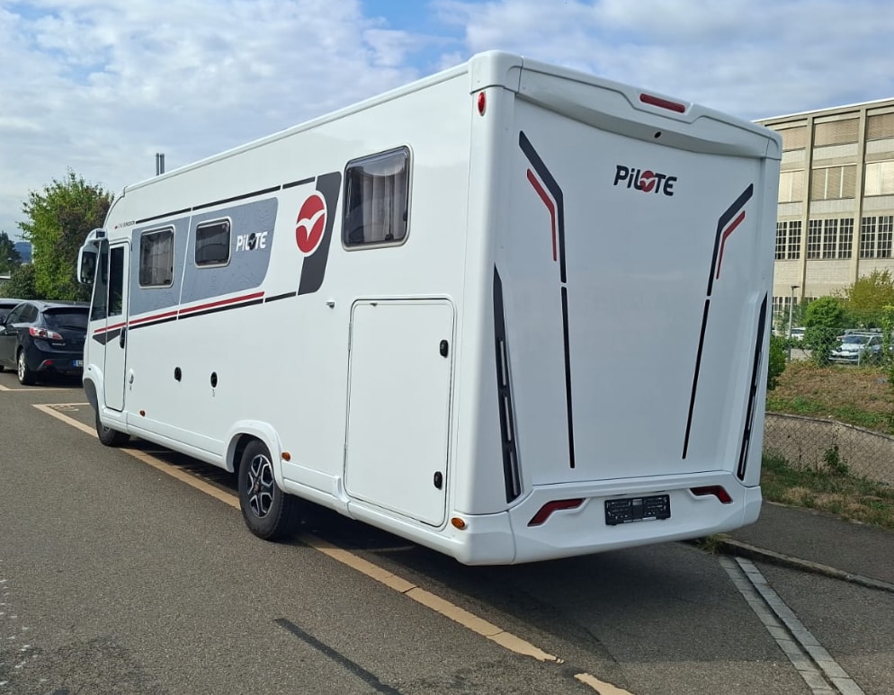 PILOTE G740 Expression ***Das perfekte Reisemobil für alle, die keine Kompromisse beim Wohnkomfort eingehen wollen***-image-2
