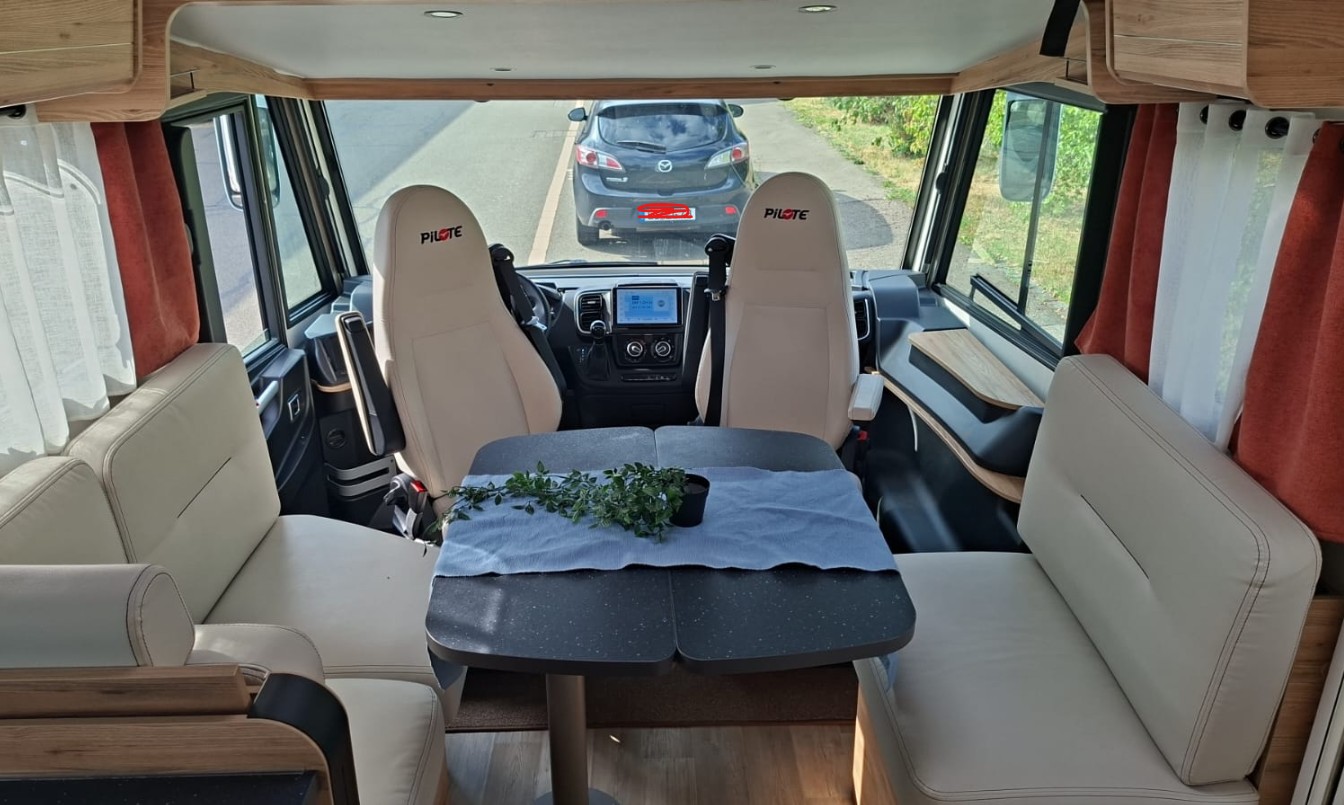 PILOTE G740 Expression ***Das perfekte Reisemobil für alle, die keine Kompromisse beim Wohnkomfort eingehen wollen***-image-1