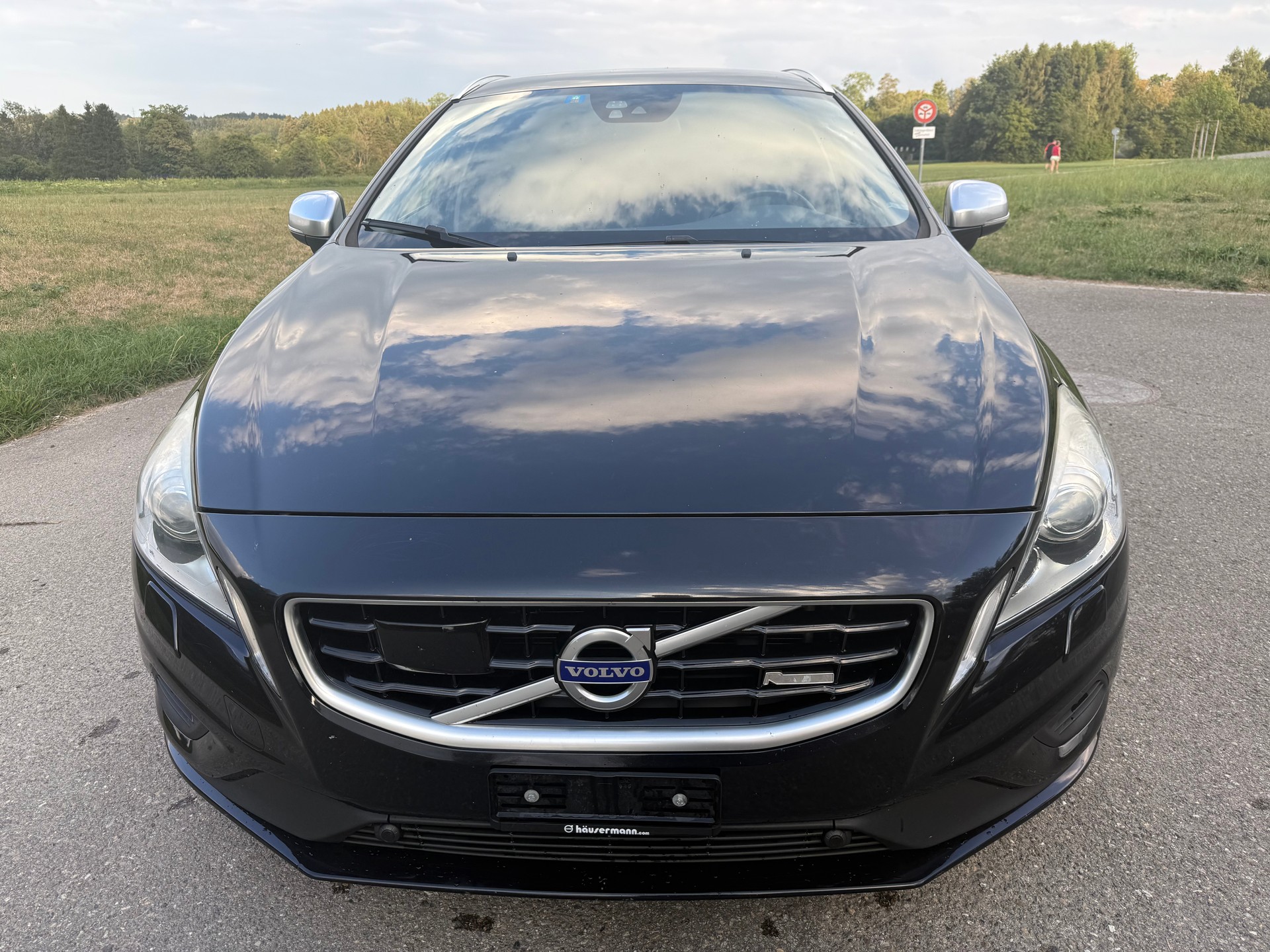 VOLVO V60 T6 AWD R-Design Geartronic-image-0
