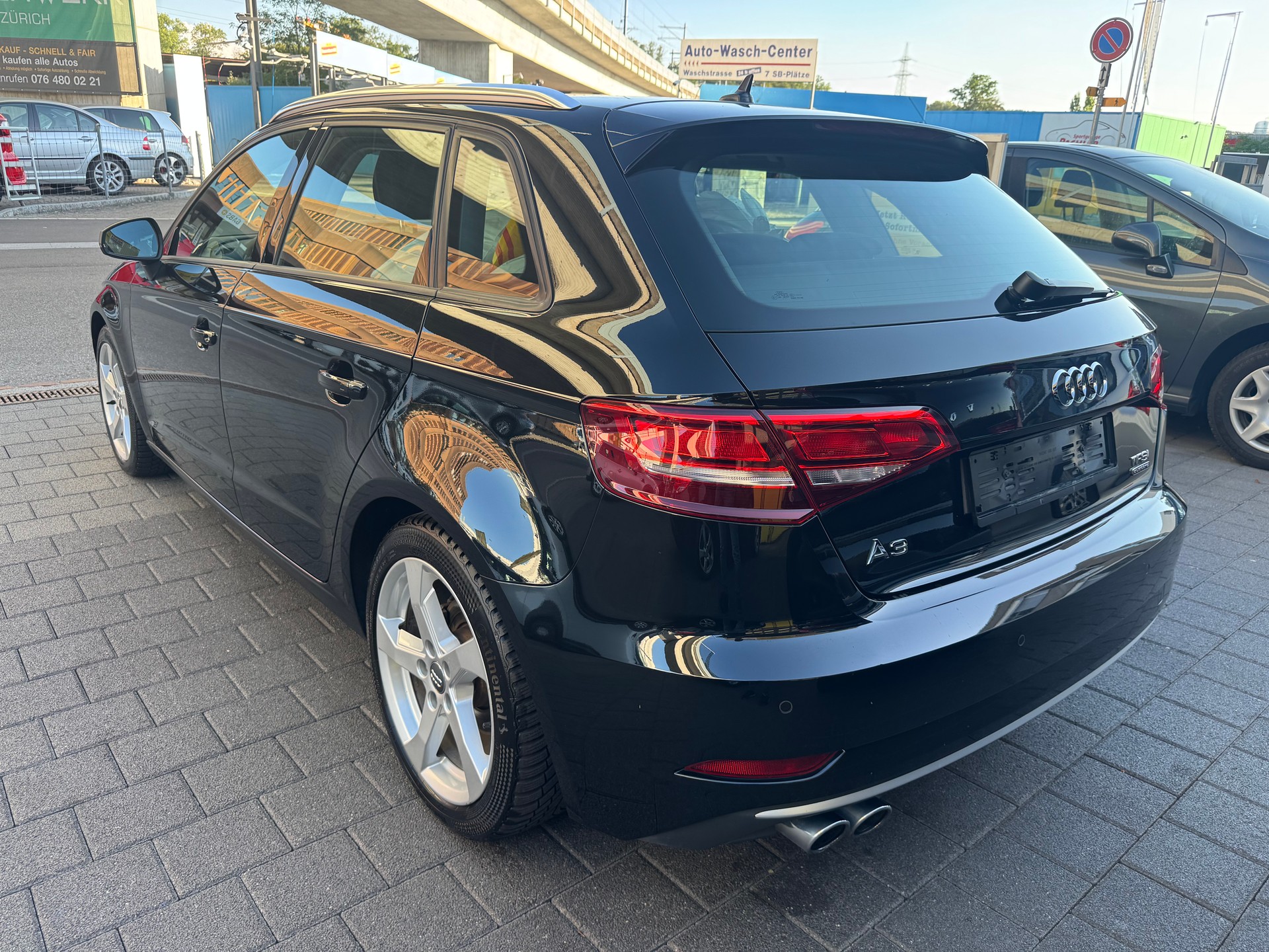 AUDI A3 Sportback 2.0 TFSI Sport quattro S-tronic-image-3