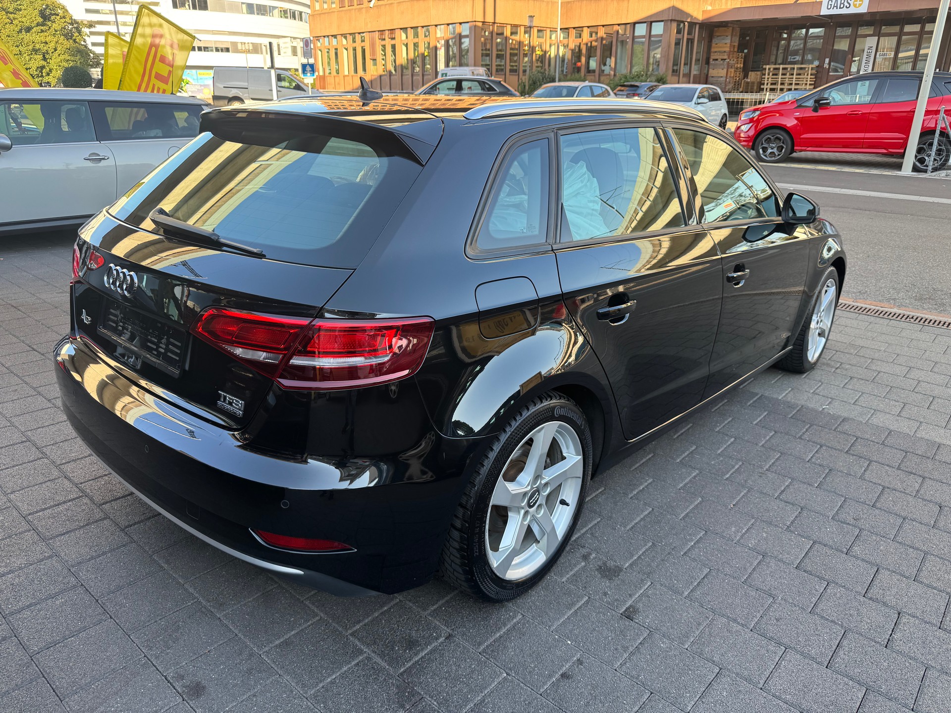 AUDI A3 Sportback 2.0 TFSI Sport quattro S-tronic-image-1